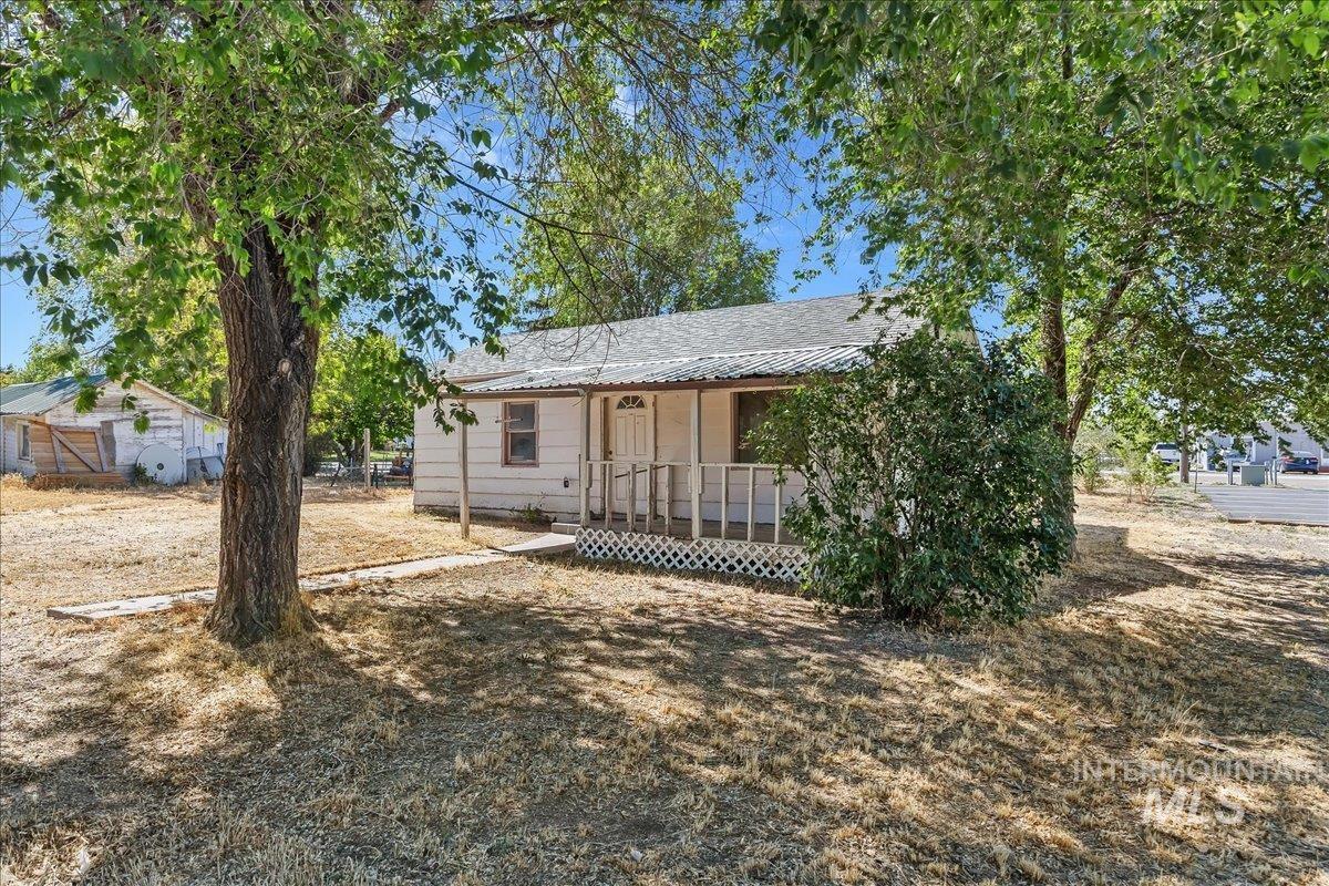 417 E Ave G, Jerome, Idaho 83338, 2 Bedrooms, 1 Bathroom, Residential For Sale, Price $164,500, 98989935