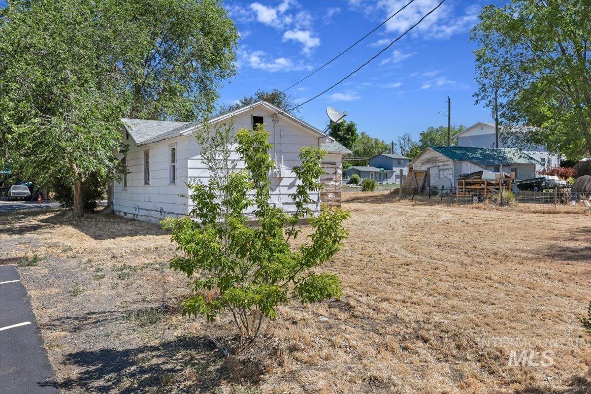 417 E Ave G, Jerome, Idaho 83338, 2 Bedrooms, 1 Bathroom, Residential For Sale, Price $164,500, 98989935