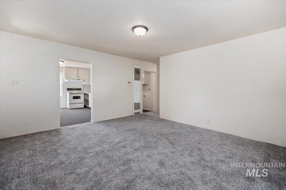417 E Ave G, Jerome, Idaho 83338, 2 Bedrooms, 1 Bathroom, Residential For Sale, Price $164,500, 98989935