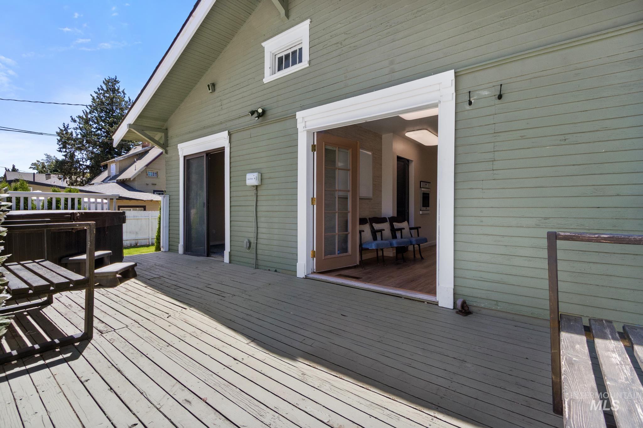 1901 Cleveland Blvd., Caldwell, Idaho 83605, 3 Bedrooms, 2 Bathrooms, Residential For Sale, Price $445,000,MLS 98989936