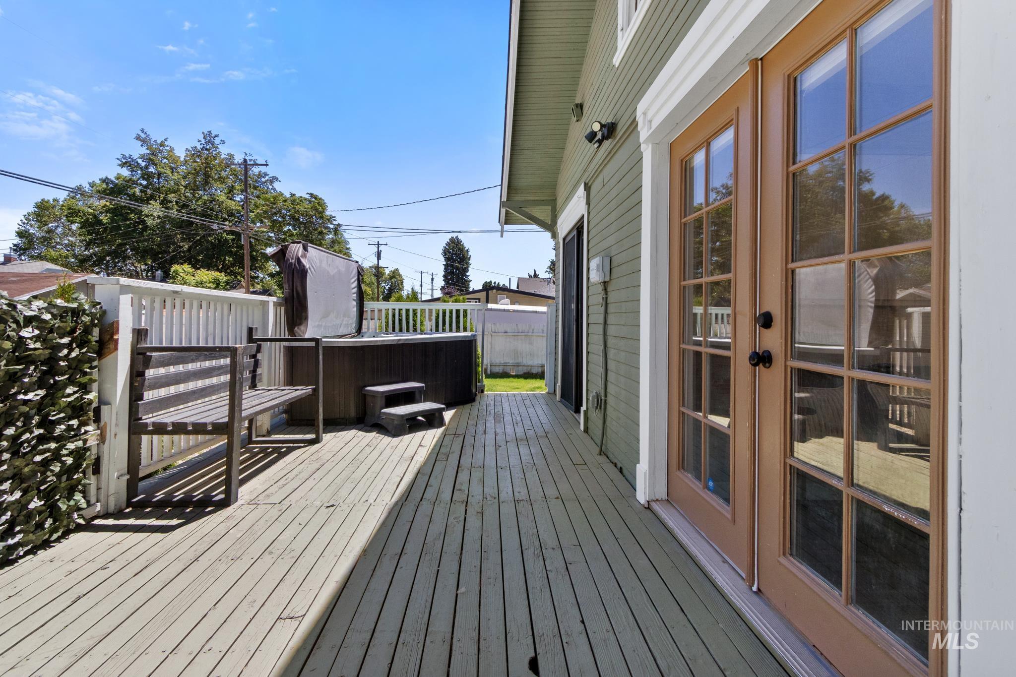 1901 Cleveland Blvd., Caldwell, Idaho 83605, 3 Bedrooms, 2 Bathrooms, Residential For Sale, Price $445,000,MLS 98989936