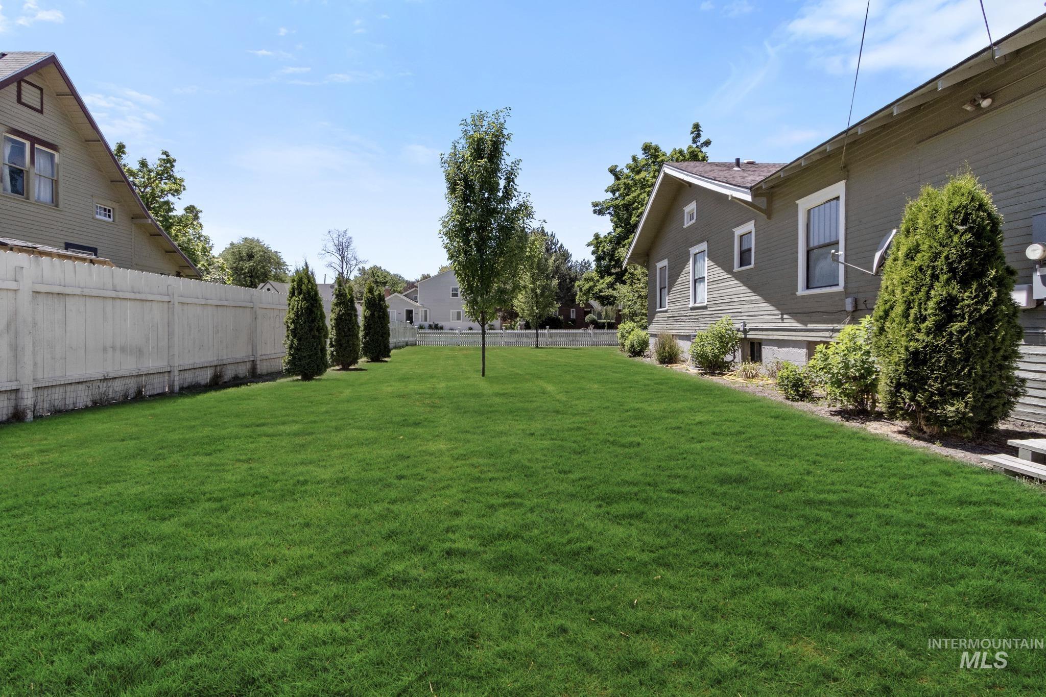 1901 Cleveland Blvd., Caldwell, Idaho 83605, 3 Bedrooms, 2 Bathrooms, Residential For Sale, Price $445,000,MLS 98989936