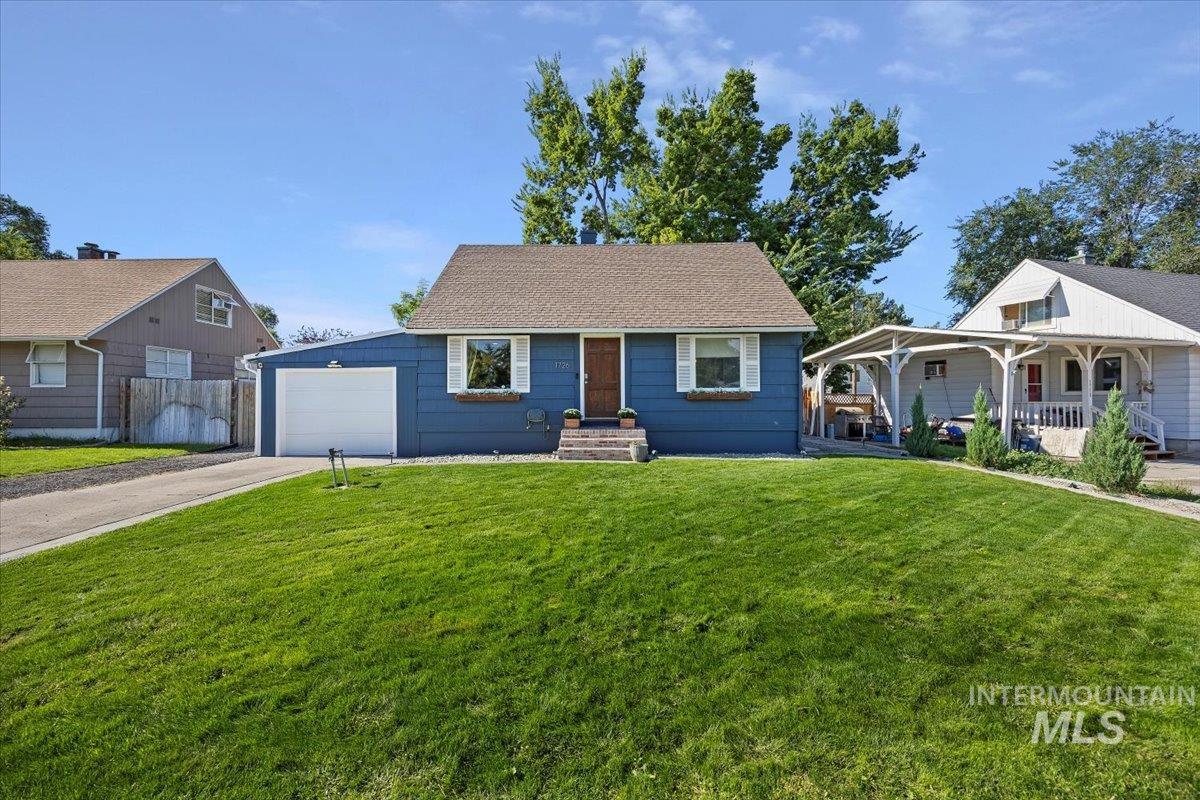 1726 Borah Ave, Twin Falls, Idaho 83301, 6 Bedrooms, 2 Bathrooms, Residential For Sale, Price $349,000,MLS 98989937