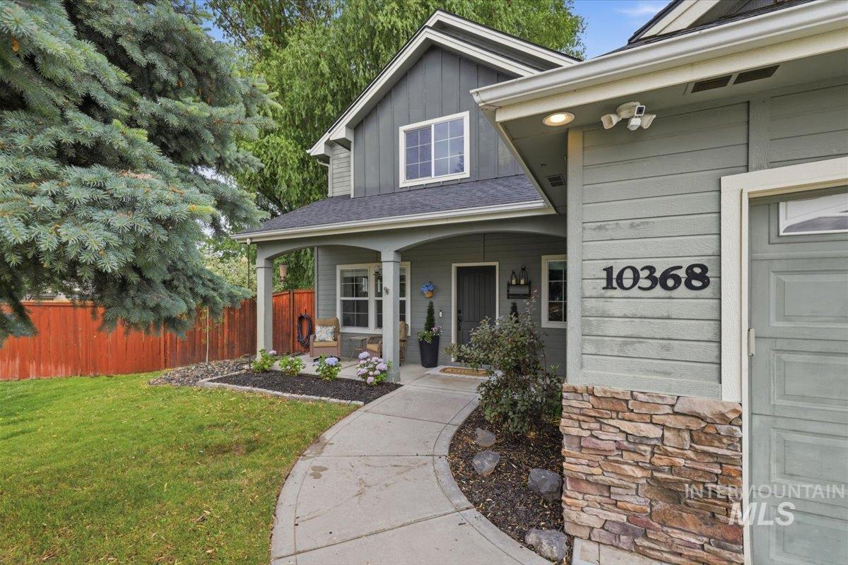 10368 W Altair Dr, Star, Idaho 83669, 4 Bedrooms, 3 Bathrooms, Residential For Sale, Price $625,000,MLS 98989941