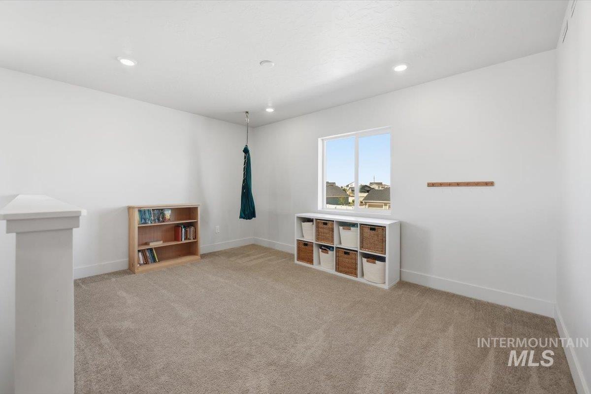 15208 Hanks Way, Caldwell, Idaho 83607, 4 Bedrooms, 2.5 Bathrooms, Residential For Sale, Price $545,000,MLS 98989944