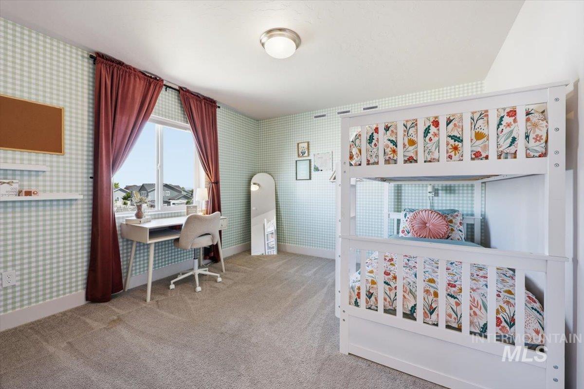15208 Hanks Way, Caldwell, Idaho 83607, 4 Bedrooms, 2.5 Bathrooms, Residential For Sale, Price $545,000,MLS 98989944
