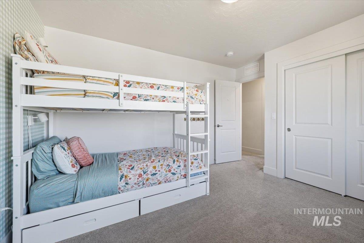 15208 Hanks Way, Caldwell, Idaho 83607, 4 Bedrooms, 2.5 Bathrooms, Residential For Sale, Price $545,000,MLS 98989944
