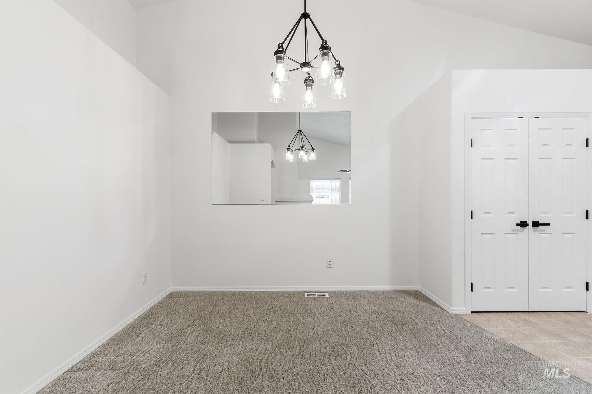 3277 W Fieldstream Ln., Meridian, Idaho 83646, 2 Bedrooms, 2 Bathrooms, Residential For Sale, Price $392,000,MLS 98989952