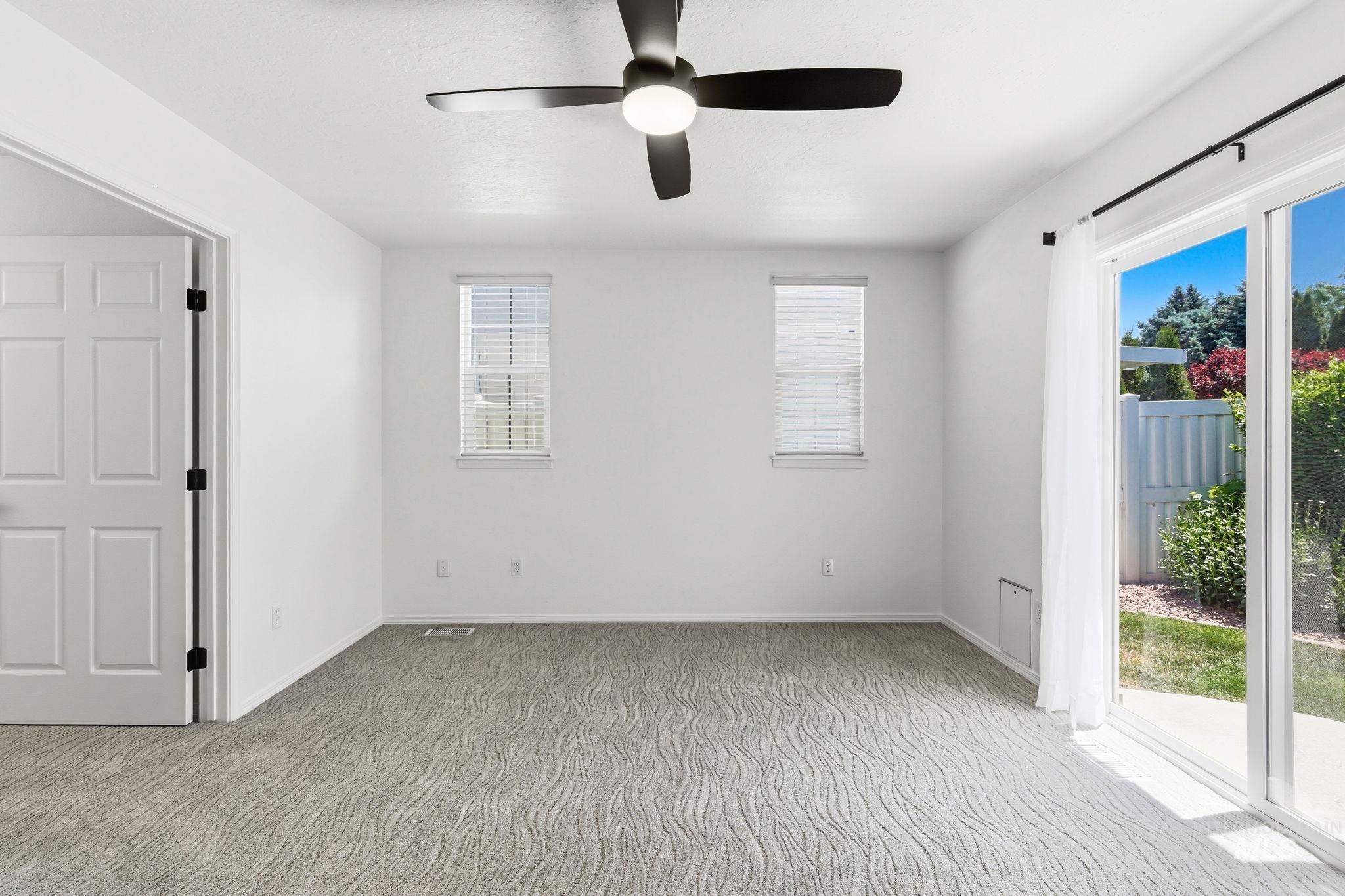3277 W Fieldstream Ln., Meridian, Idaho 83646, 2 Bedrooms, 2 Bathrooms, Residential For Sale, Price $392,000,MLS 98989952