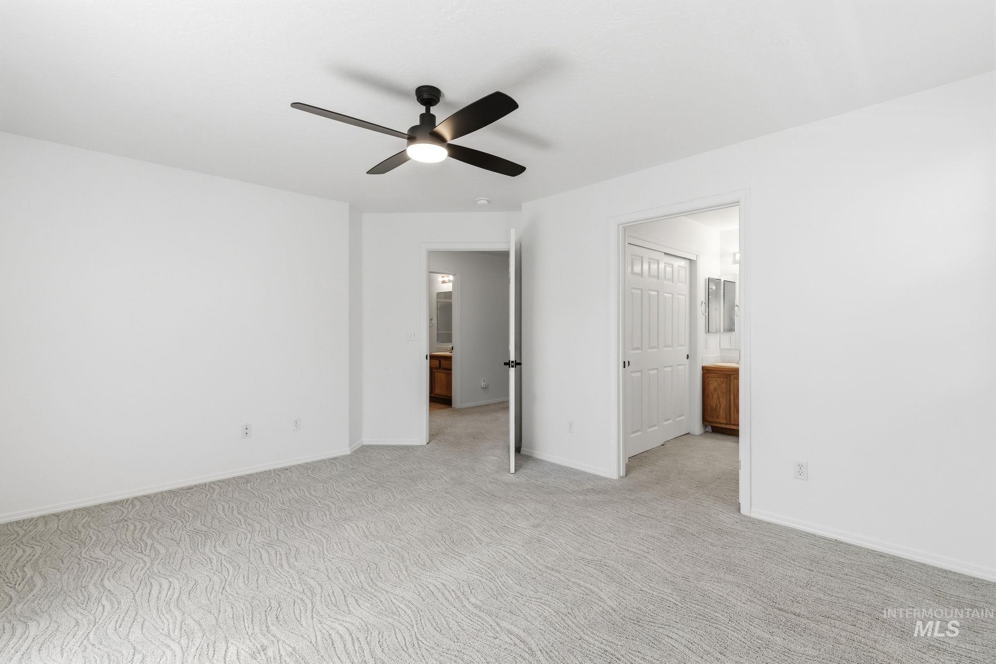 3277 W Fieldstream Ln., Meridian, Idaho 83646, 2 Bedrooms, 2 Bathrooms, Residential For Sale, Price $392,000,MLS 98989952
