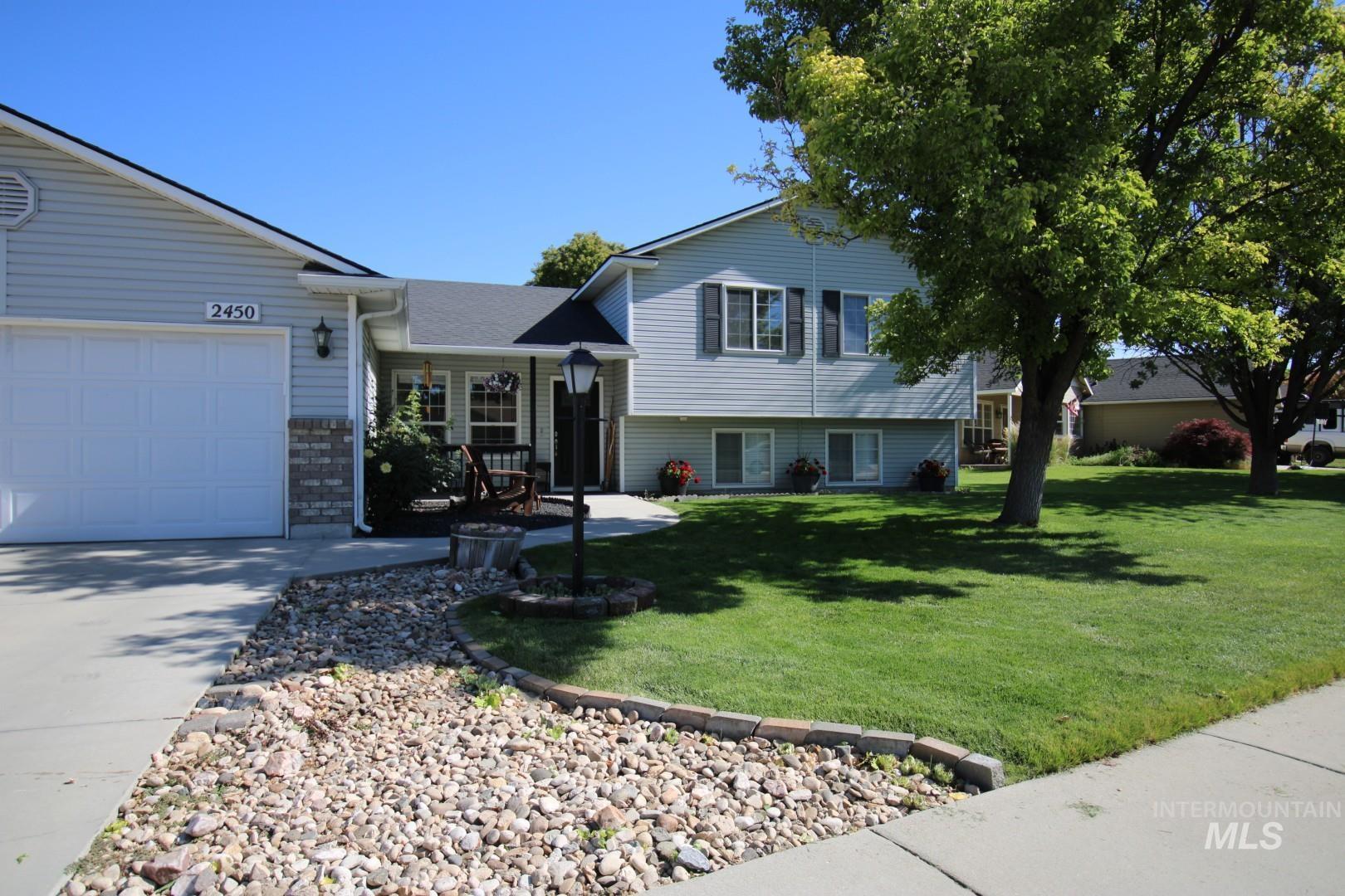 2450 W Santa Clara Dr, Meridian, Idaho 83642, 4 Bedrooms, 3 Bathrooms, Residential For Sale, Price $499,000,MLS 98989953