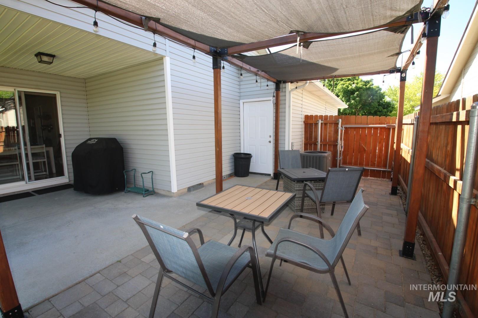 2450 W Santa Clara Dr, Meridian, Idaho 83642, 4 Bedrooms, 3 Bathrooms, Residential For Sale, Price $499,000,MLS 98989953