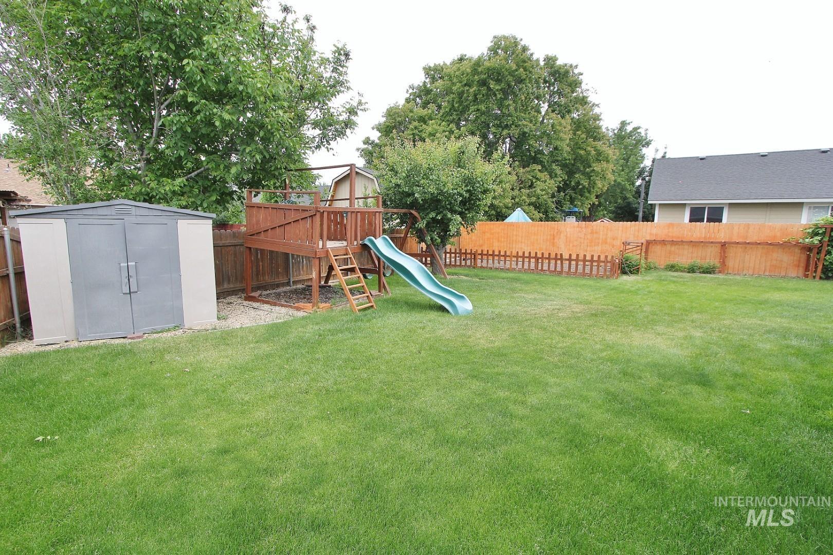 2450 W Santa Clara Dr, Meridian, Idaho 83642, 4 Bedrooms, 3 Bathrooms, Residential For Sale, Price $499,000,MLS 98989953