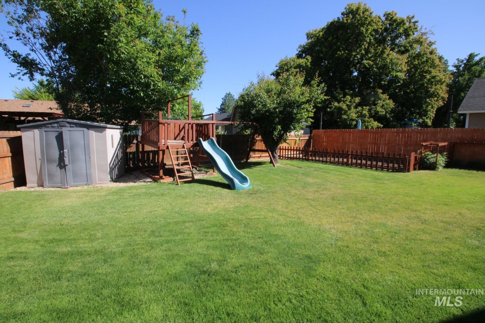 2450 W Santa Clara Dr, Meridian, Idaho 83642, 4 Bedrooms, 3 Bathrooms, Residential For Sale, Price $499,000,MLS 98989953