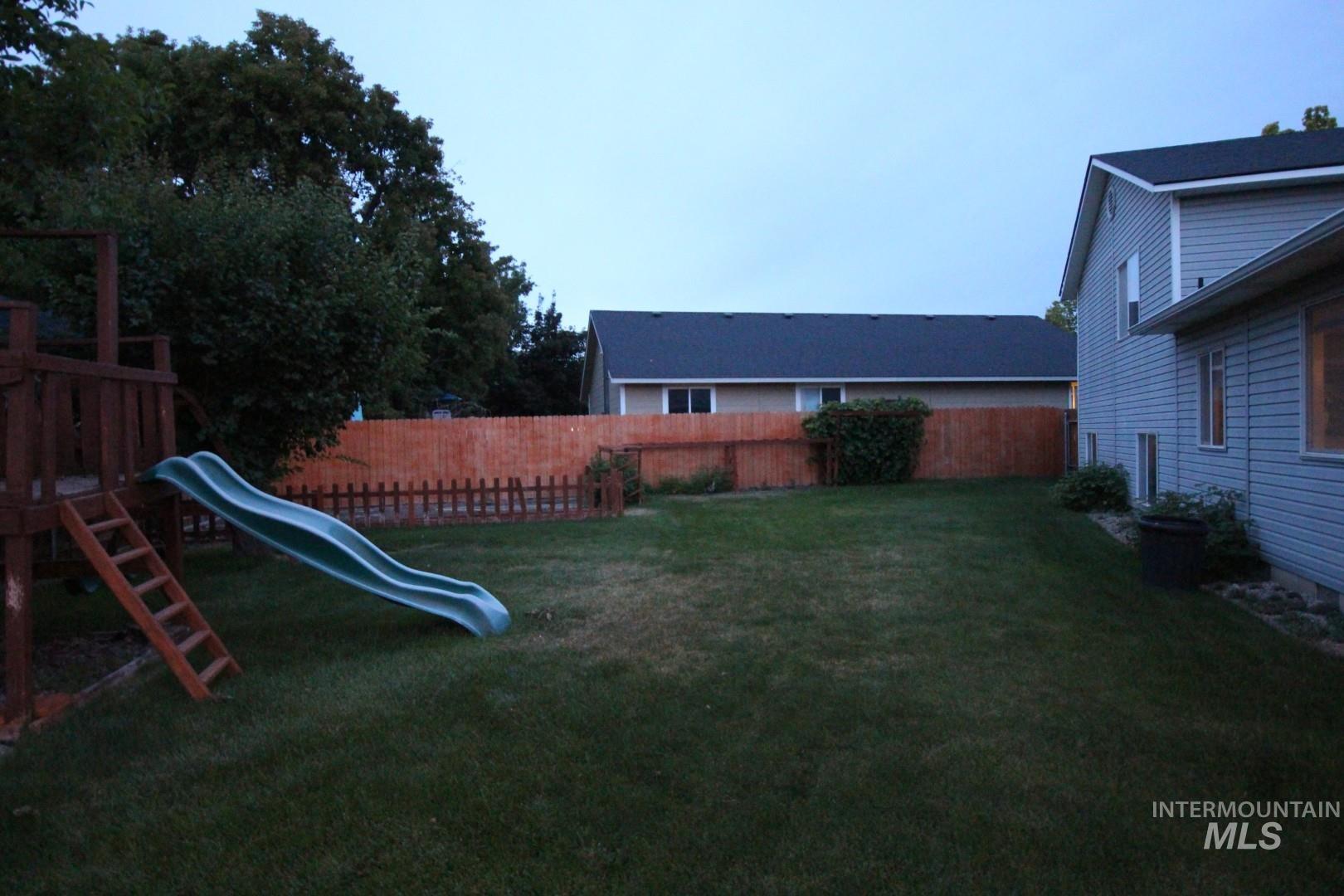 2450 W Santa Clara Dr, Meridian, Idaho 83642, 4 Bedrooms, 3 Bathrooms, Residential For Sale, Price $499,000,MLS 98989953
