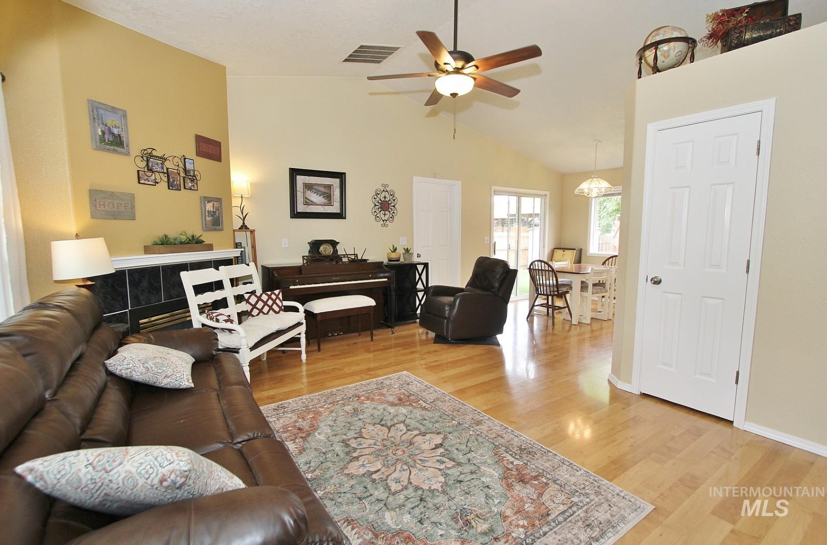 2450 W Santa Clara Dr, Meridian, Idaho 83642, 4 Bedrooms, 3 Bathrooms, Residential For Sale, Price $499,000,MLS 98989953