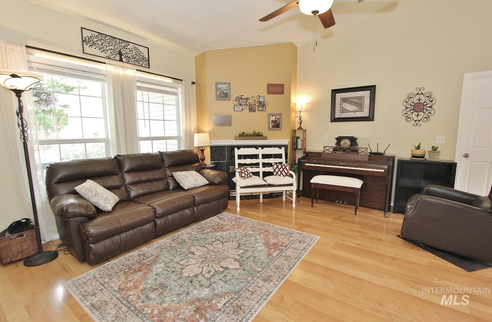 2450 W Santa Clara Dr, Meridian, Idaho 83642, 4 Bedrooms, 3 Bathrooms, Residential For Sale, Price $499,000,MLS 98989953
