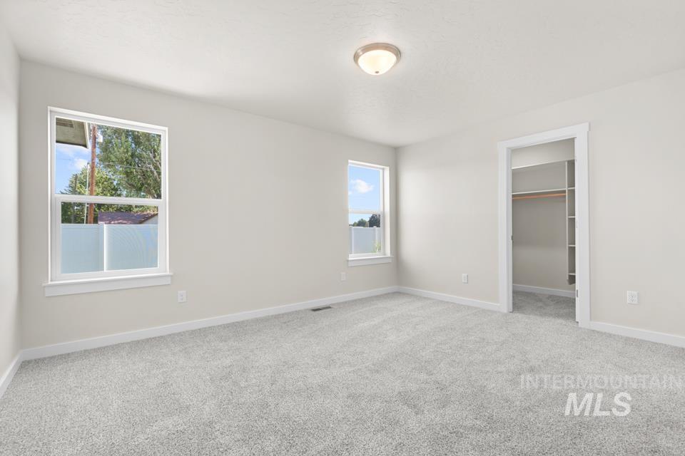 1370 Dawn St, Weiser, Idaho 83672, 4 Bedrooms, 2 Bathrooms, Residential For Sale, Price $371,799,MLS 98989956