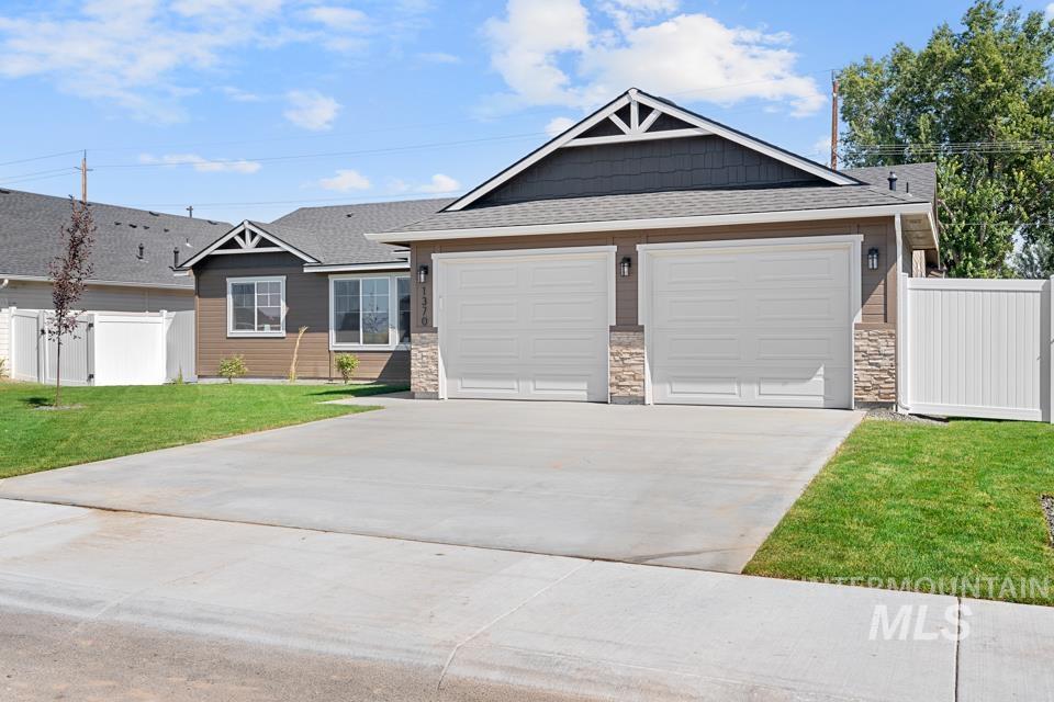 1370 Dawn St, Weiser, Idaho 83672, 4 Bedrooms, 2 Bathrooms, Residential For Sale, Price $371,799,MLS 98989956