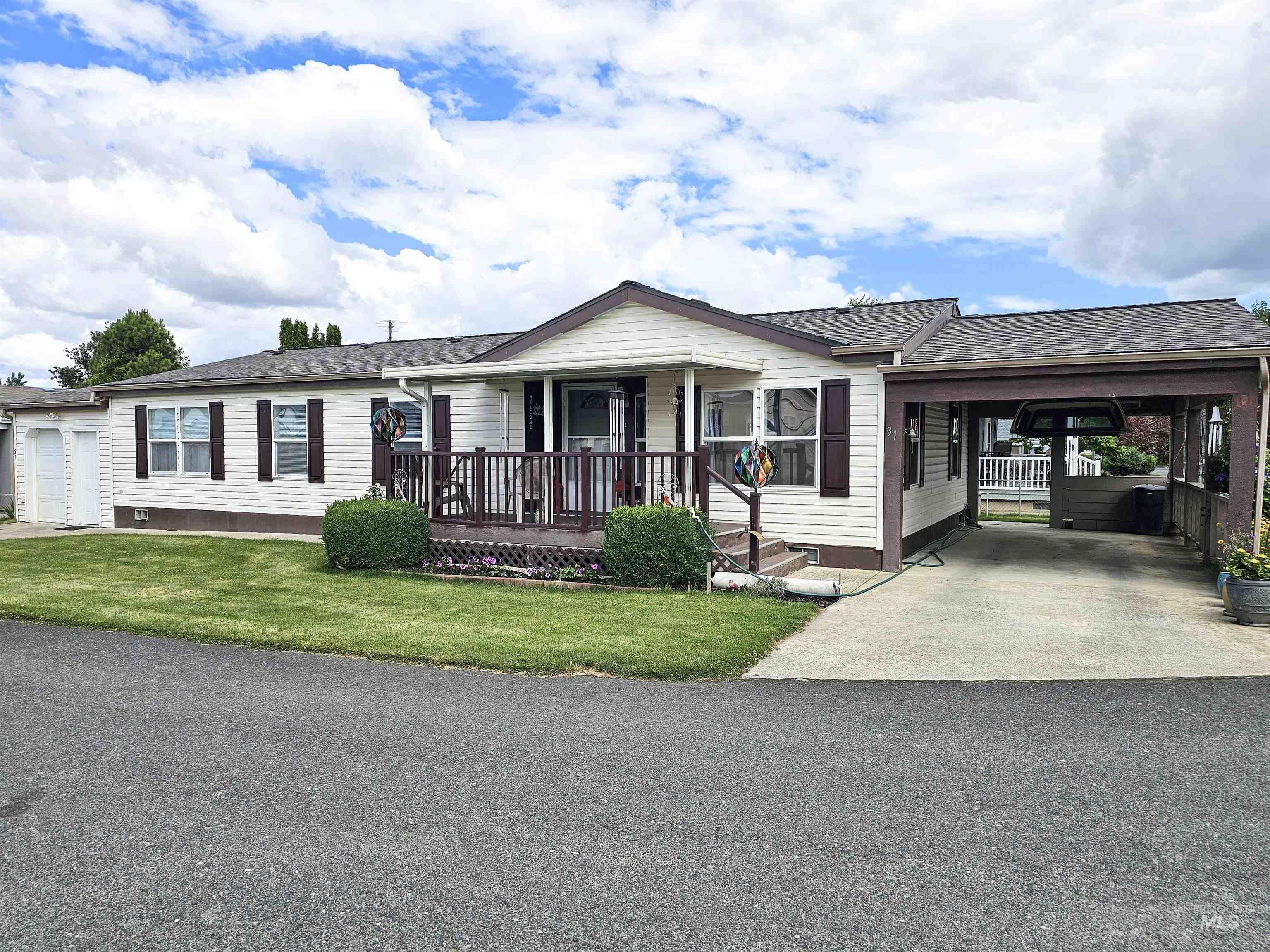 2034 Powers Avenue, Lewiston, Idaho 83501, 3 Bedrooms, 2 Bathrooms, Residential For Sale, Price $175,000, 98989961