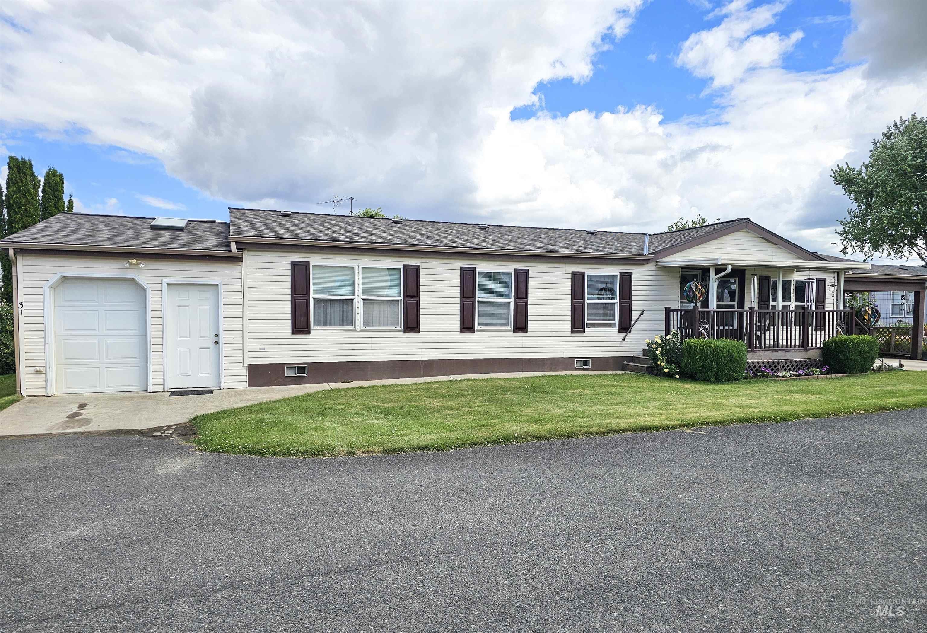 2034 Powers Avenue, Lewiston, Idaho 83501, 3 Bedrooms, 2 Bathrooms, Residential For Sale, Price $175,000, 98989961