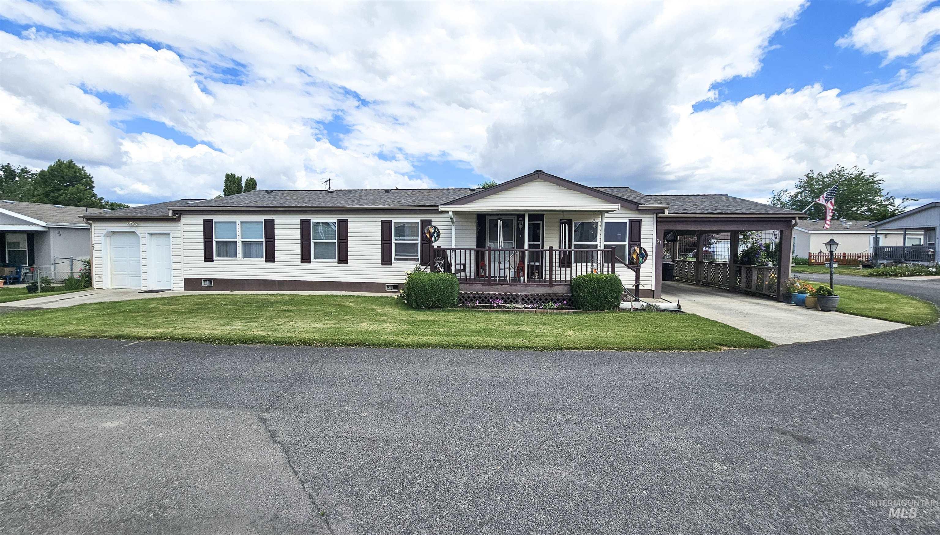 2034 Powers Avenue, Lewiston, Idaho 83501, 3 Bedrooms, 2 Bathrooms, Residential For Sale, Price $175,000, 98989961