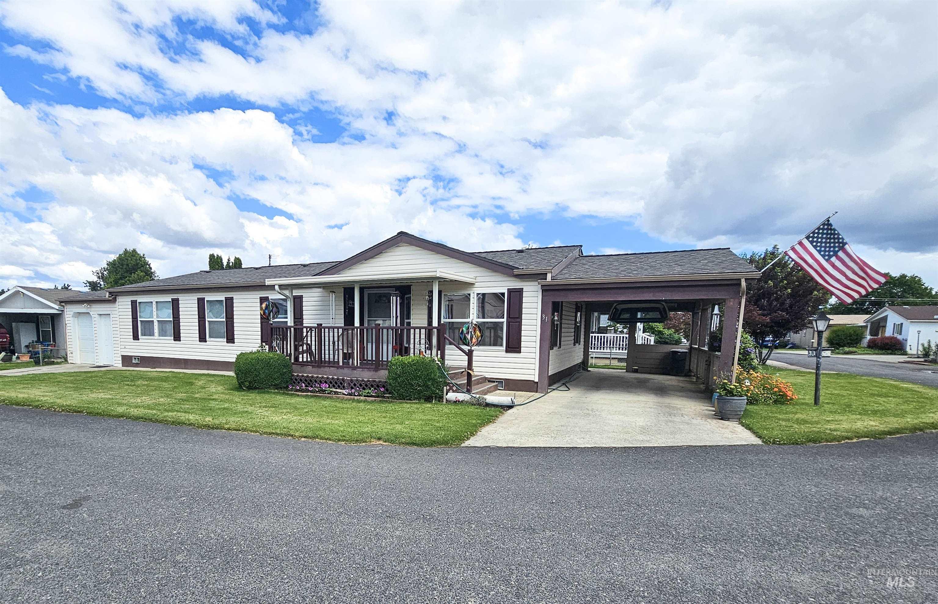 2034 Powers Avenue, Lewiston, Idaho 83501, 3 Bedrooms, 2 Bathrooms, Residential For Sale, Price $175,000, 98989961