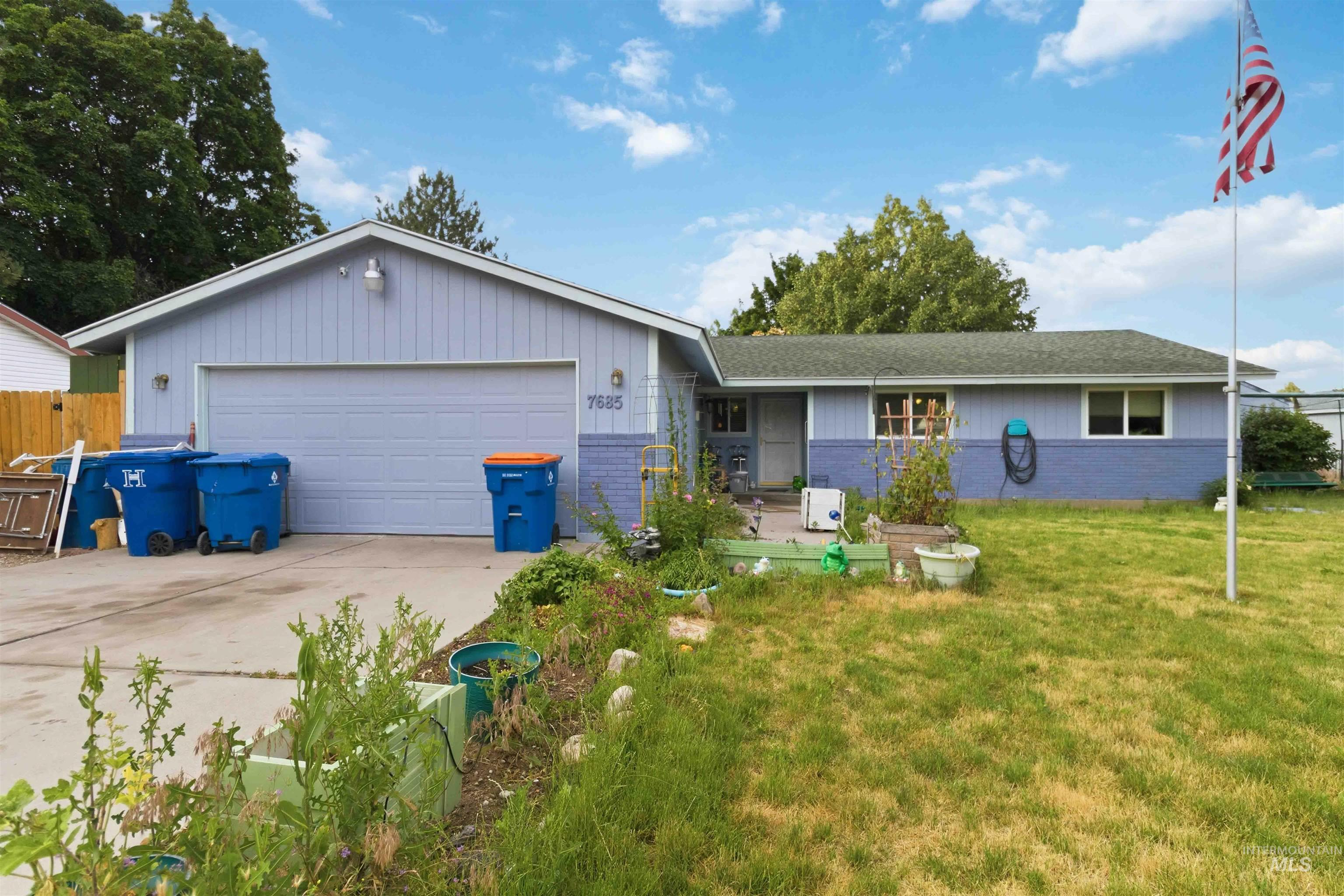 7685 W Mojave Dr, Boise, Idaho 83709-5947, 3 Bedrooms, 2 Bathrooms, Residential For Sale, Price $399,900,MLS 98989964