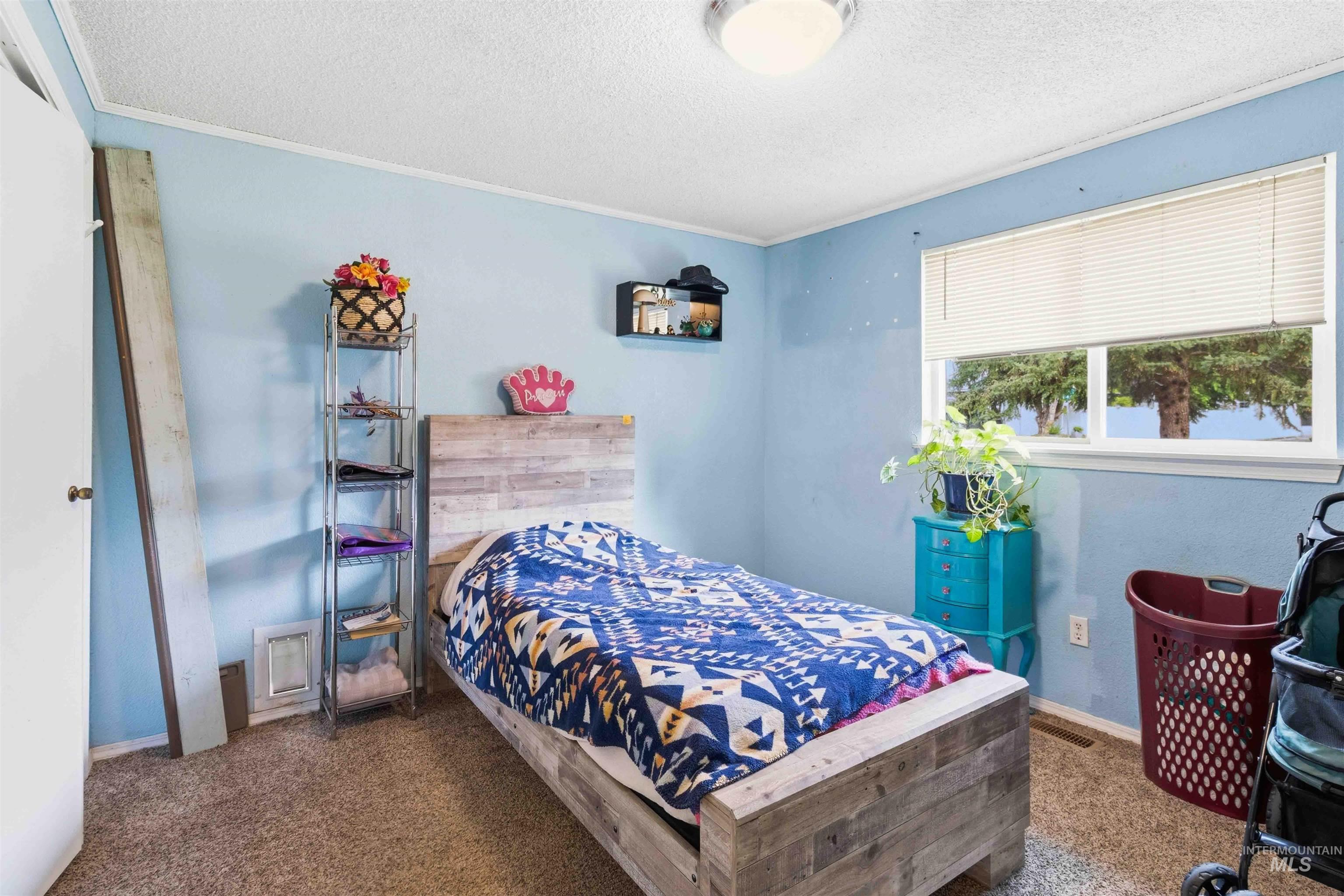 7685 W Mojave Dr, Boise, Idaho 83709-5947, 3 Bedrooms, 2 Bathrooms, Residential For Sale, Price $399,900,MLS 98989964