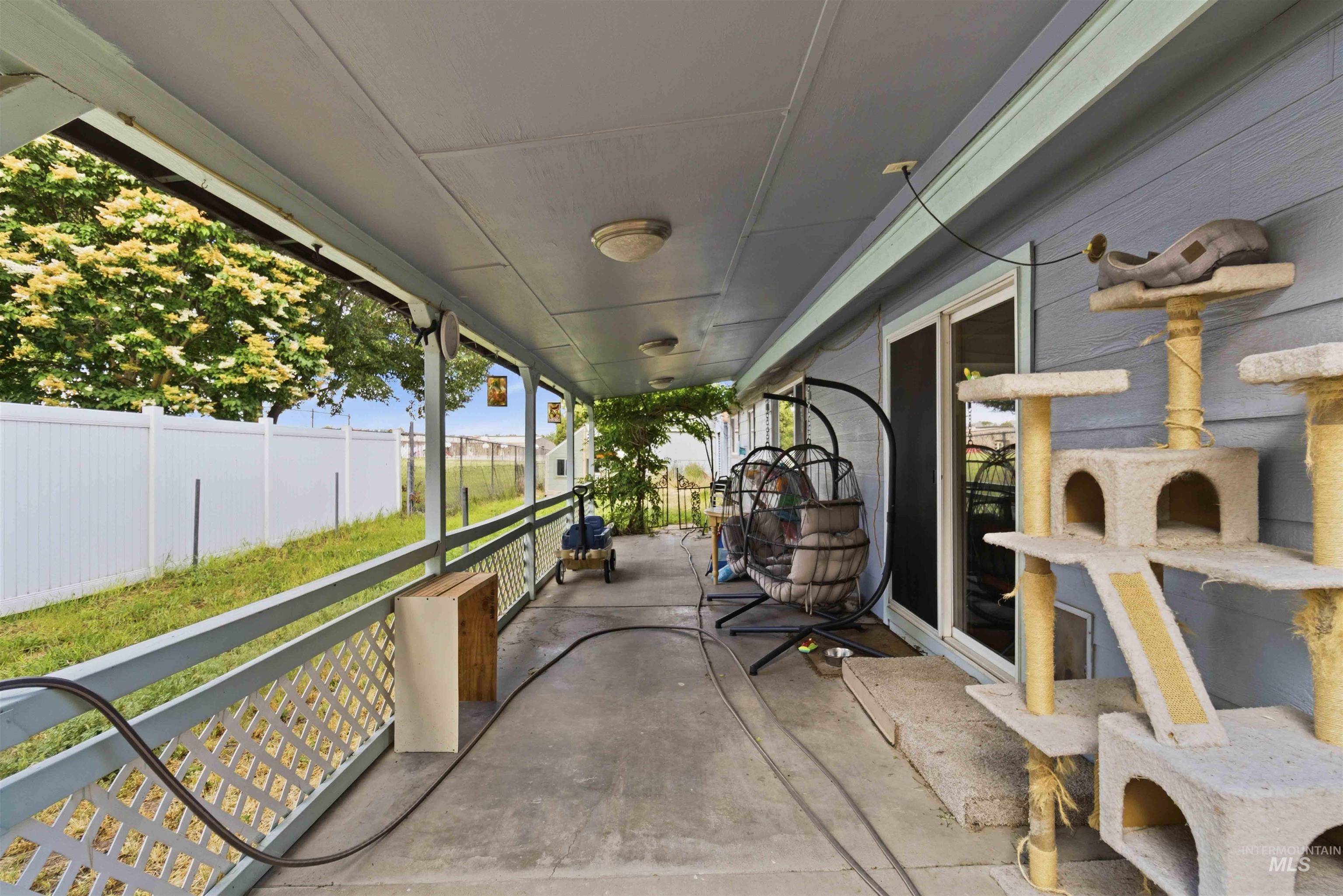 7685 W Mojave Dr, Boise, Idaho 83709-5947, 3 Bedrooms, 2 Bathrooms, Residential For Sale, Price $399,900,MLS 98989964