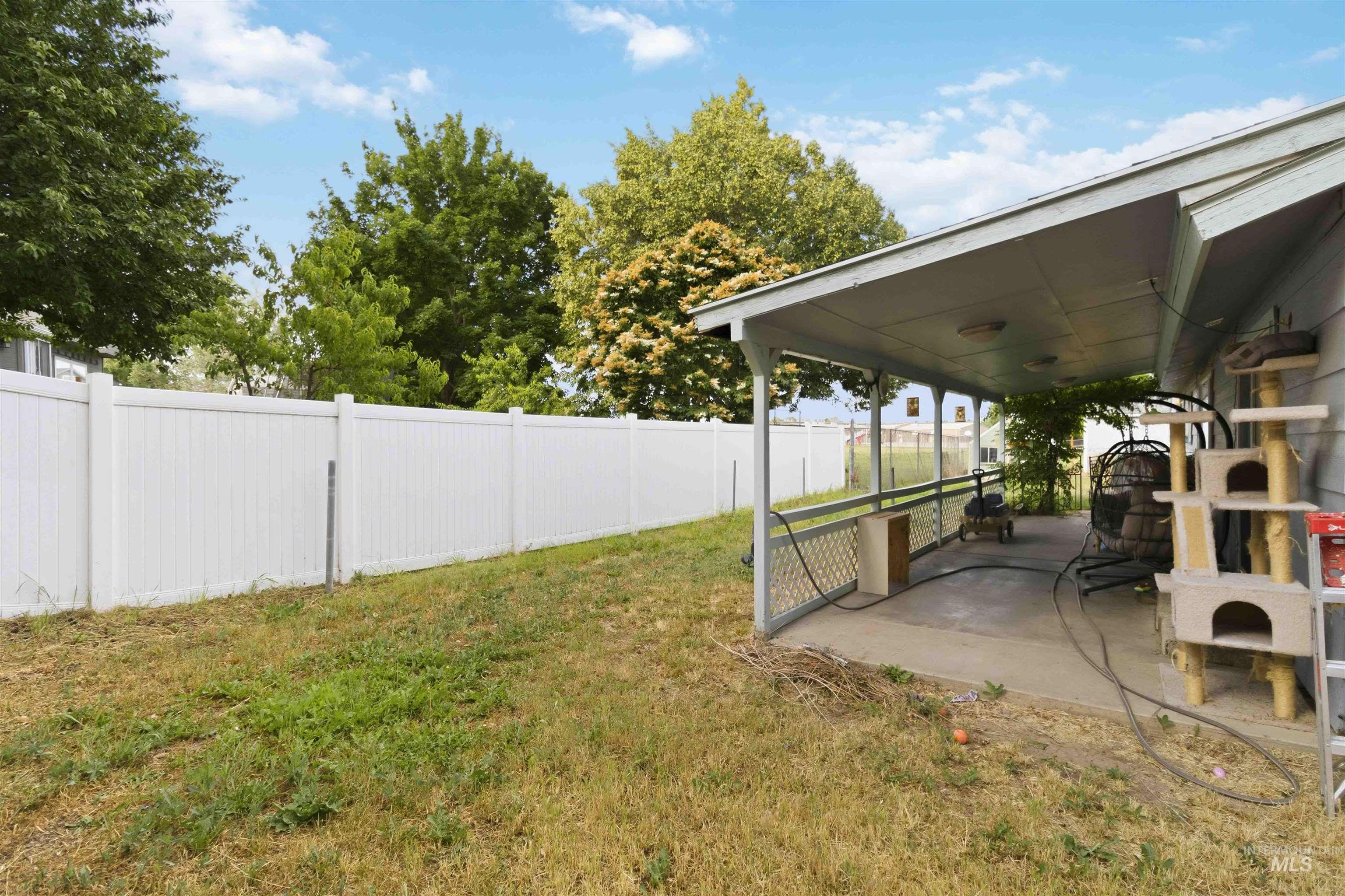 7685 W Mojave Dr, Boise, Idaho 83709-5947, 3 Bedrooms, 2 Bathrooms, Residential For Sale, Price $399,900,MLS 98989964