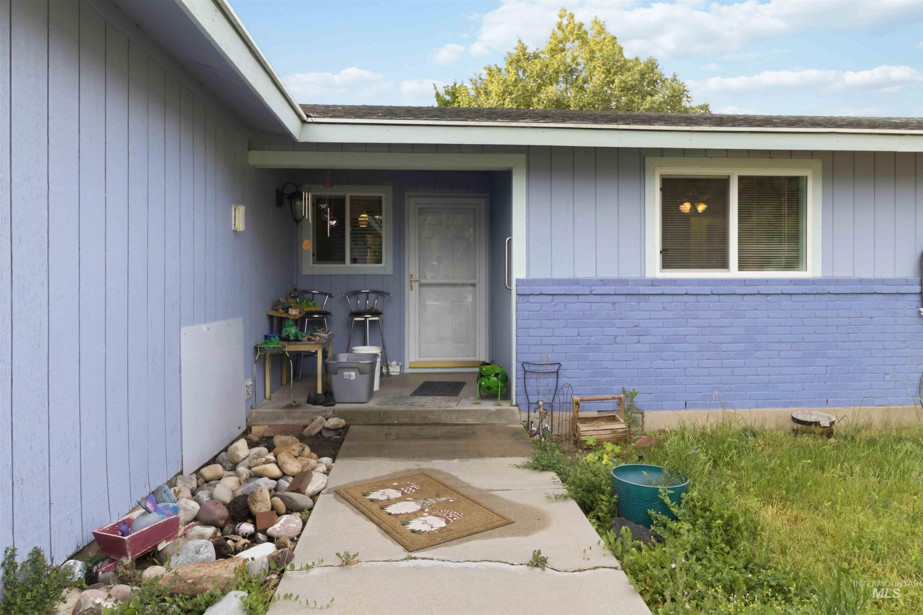 7685 W Mojave Dr, Boise, Idaho 83709-5947, 3 Bedrooms, 2 Bathrooms, Residential For Sale, Price $399,900,MLS 98989964
