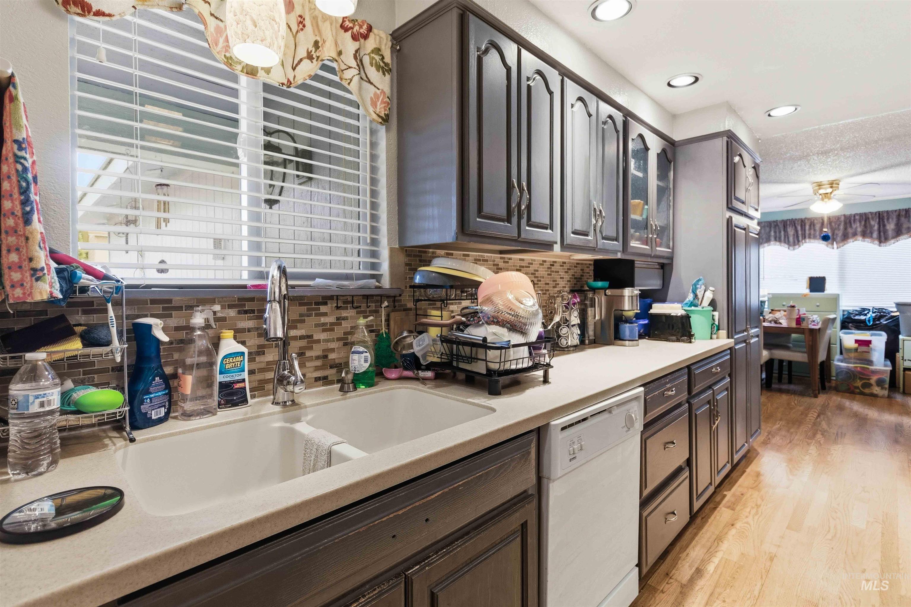 7685 W Mojave Dr, Boise, Idaho 83709-5947, 3 Bedrooms, 2 Bathrooms, Residential For Sale, Price $399,900,MLS 98989964
