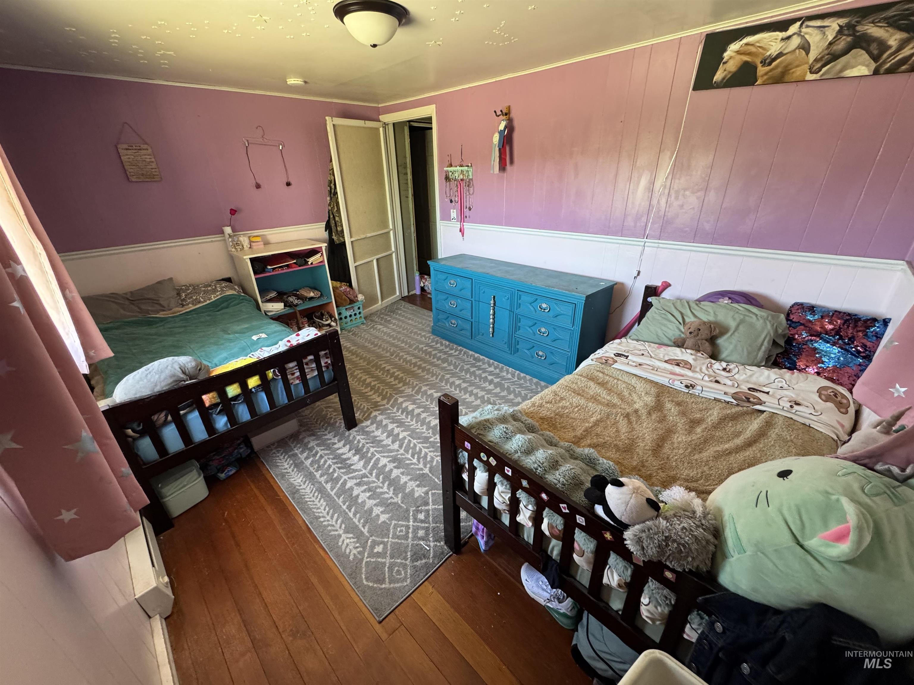 7002 W. Hwy 52, Emmett, Idaho 83617, 2 Bedrooms, 1 Bathroom, Residential For Sale, Price $575,000,MLS 98989966