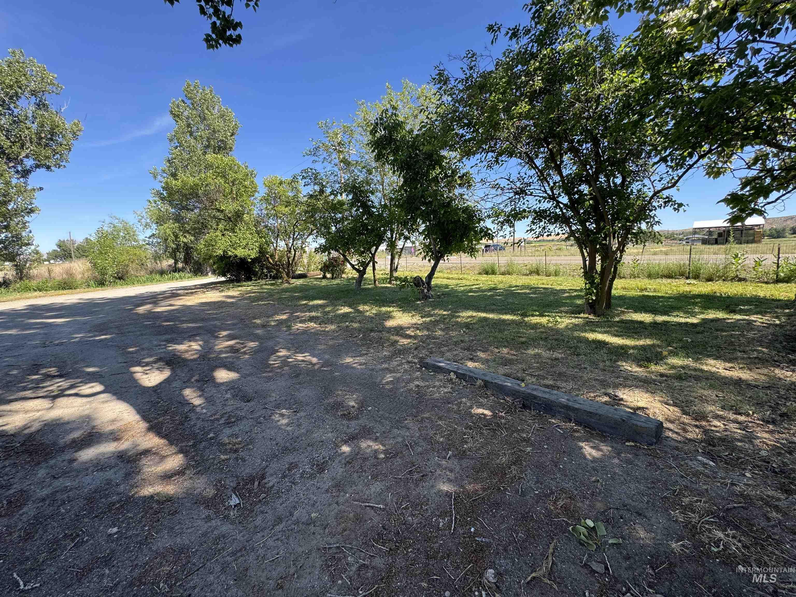 7002 W. Hwy 52, Emmett, Idaho 83617, 2 Bedrooms, 1 Bathroom, Residential For Sale, Price $575,000,MLS 98989966