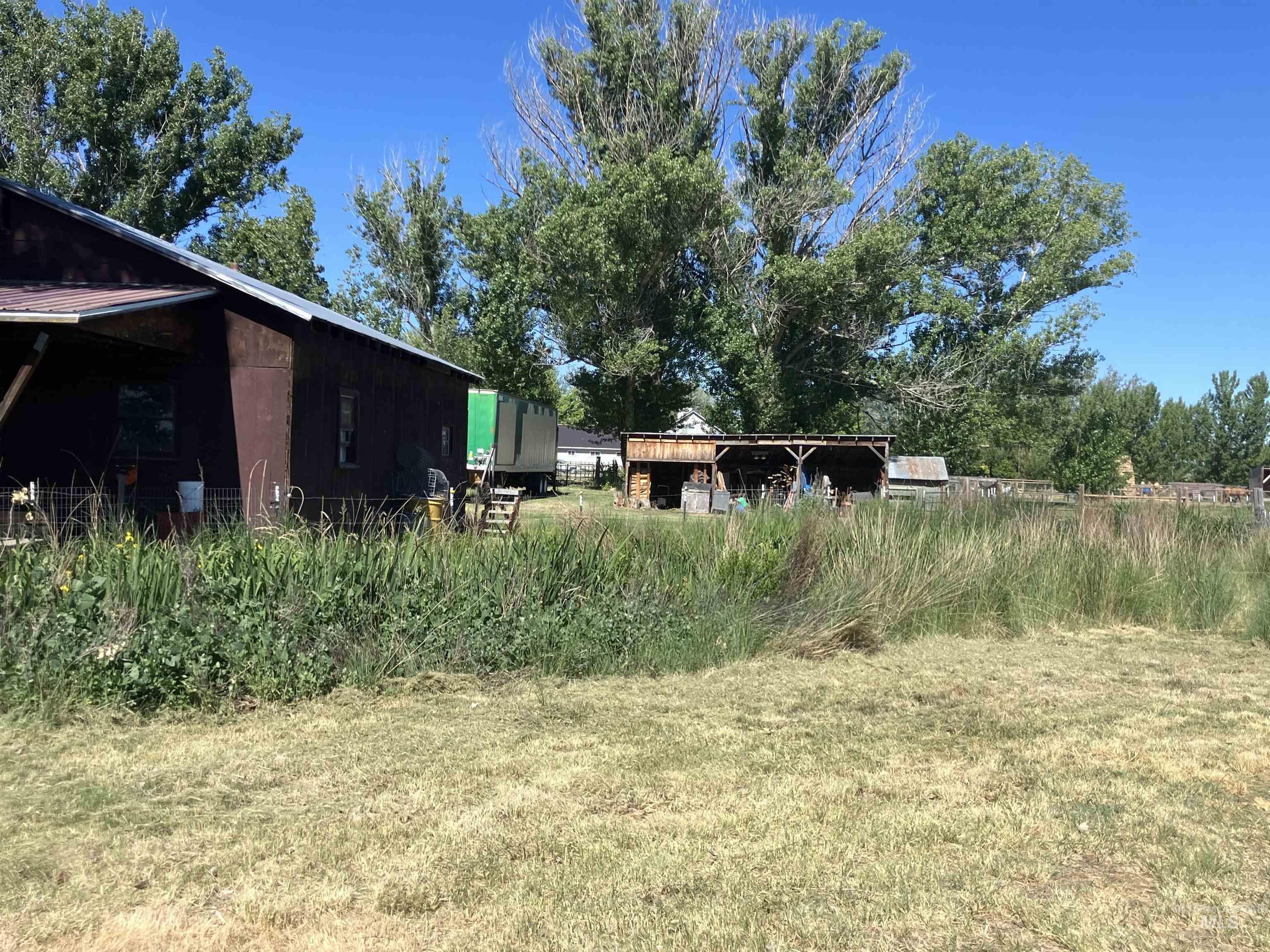 7002 W. Hwy 52, Emmett, Idaho 83617, 2 Bedrooms, 1 Bathroom, Residential For Sale, Price $575,000,MLS 98989966