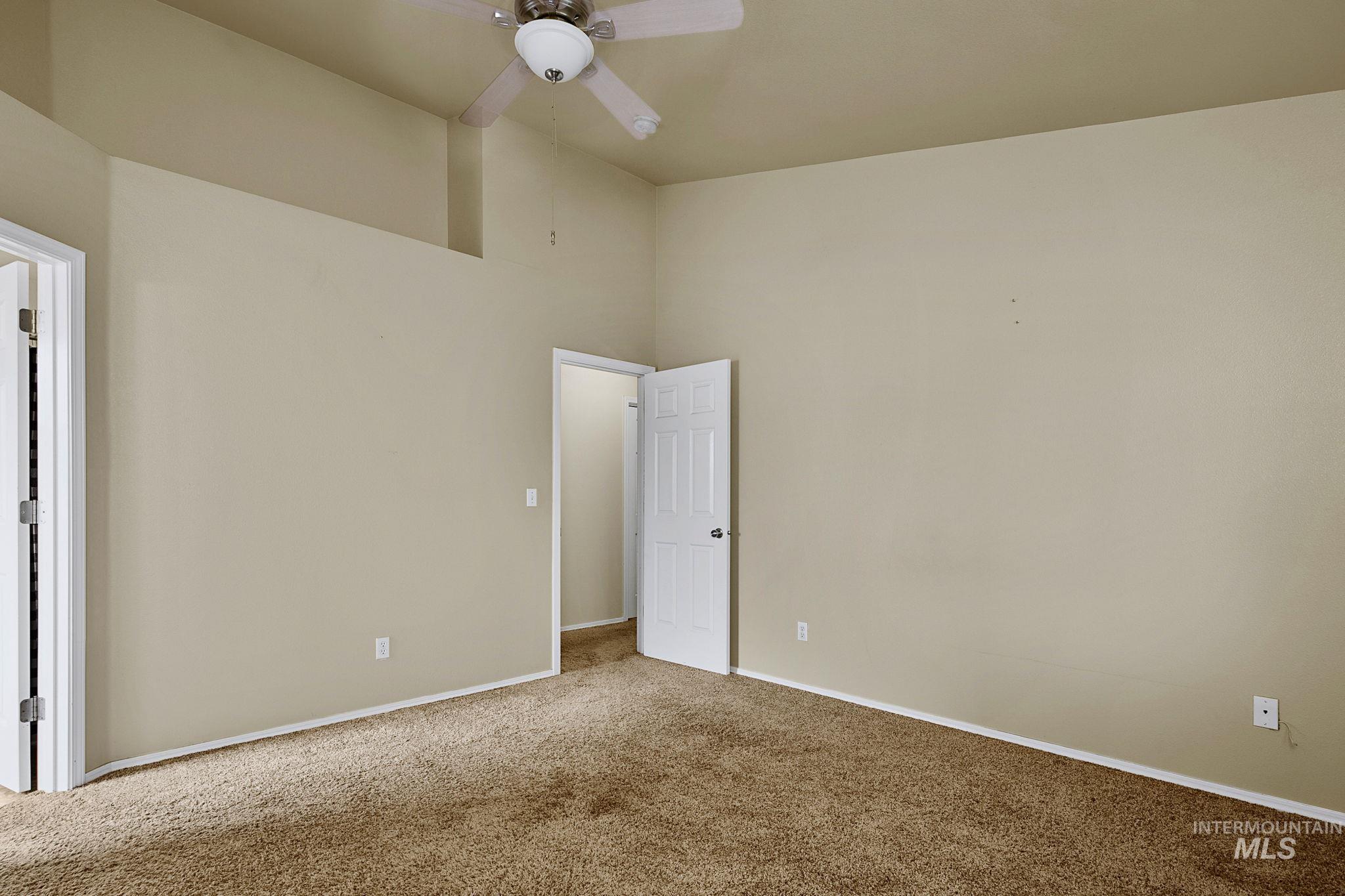 899 Blue Grass Way, Middleton, Idaho 83644, 3 Bedrooms, 2 Bathrooms, Residential For Sale, Price $399,990,MLS 98989967