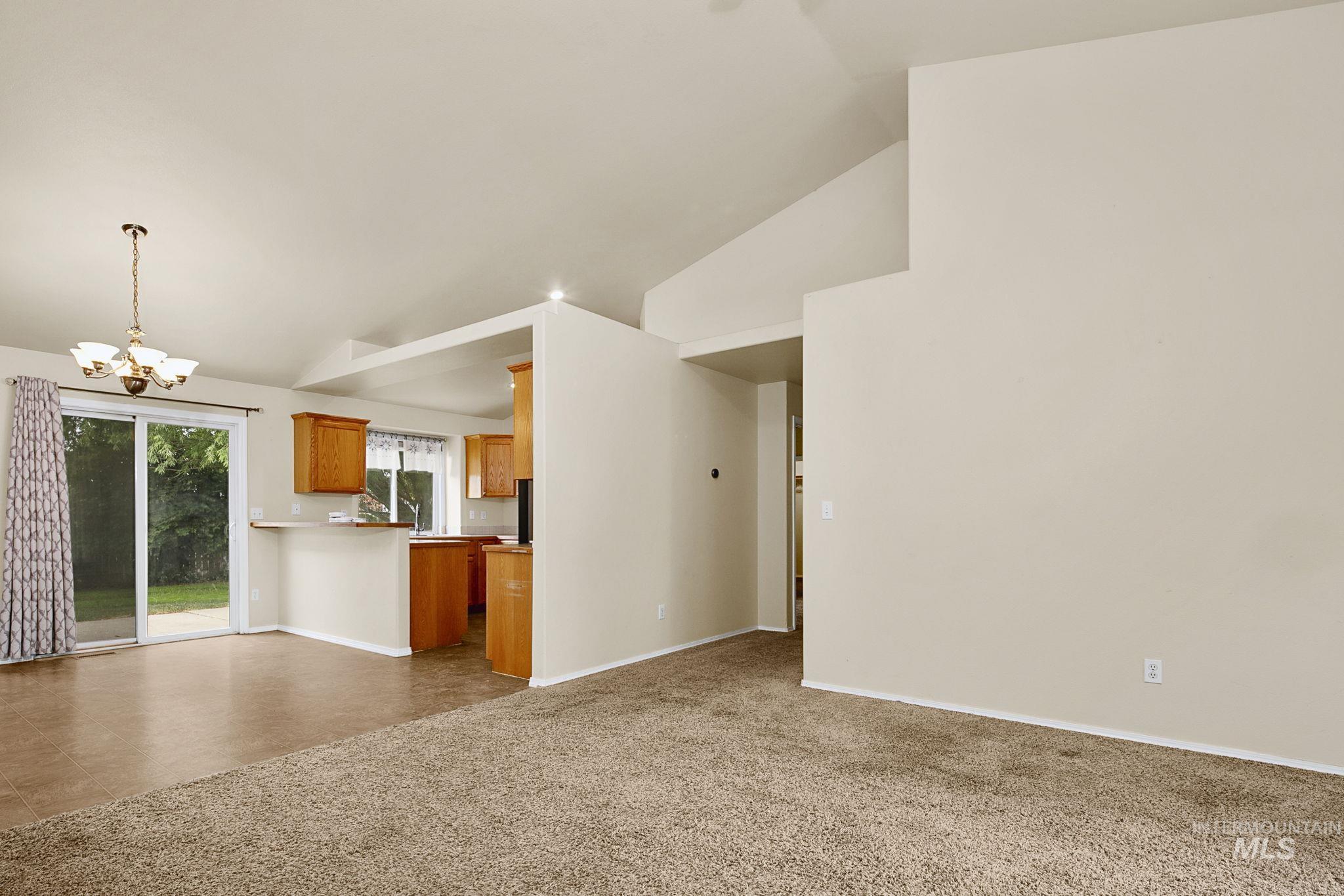 899 Blue Grass Way, Middleton, Idaho 83644, 3 Bedrooms, 2 Bathrooms, Residential For Sale, Price $399,990,MLS 98989967