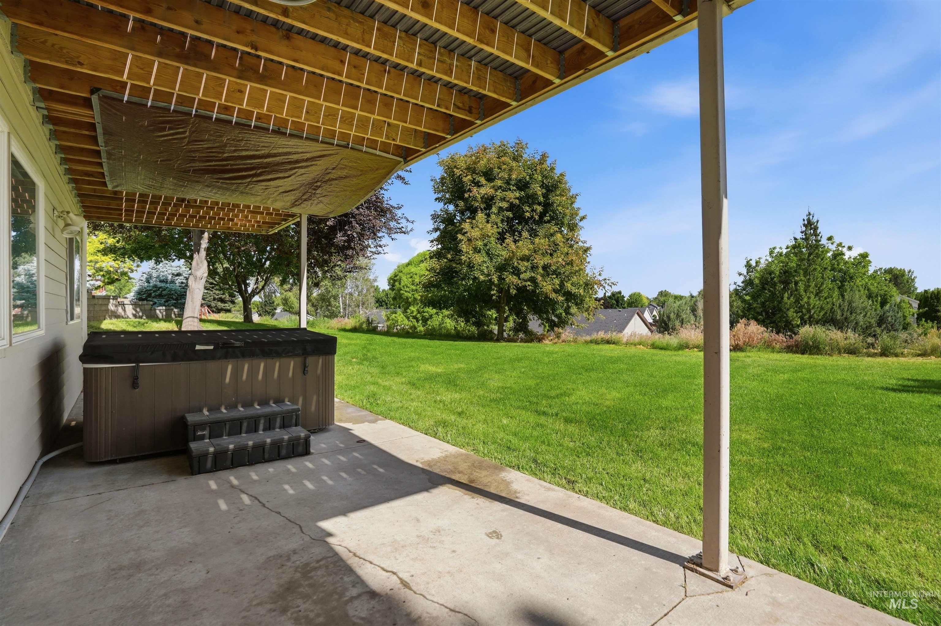 2020 Primrose Ln, Nampa, Idaho 83686, 4 Bedrooms, 3 Bathrooms, Residential For Sale, Price $825,000,MLS 98989971