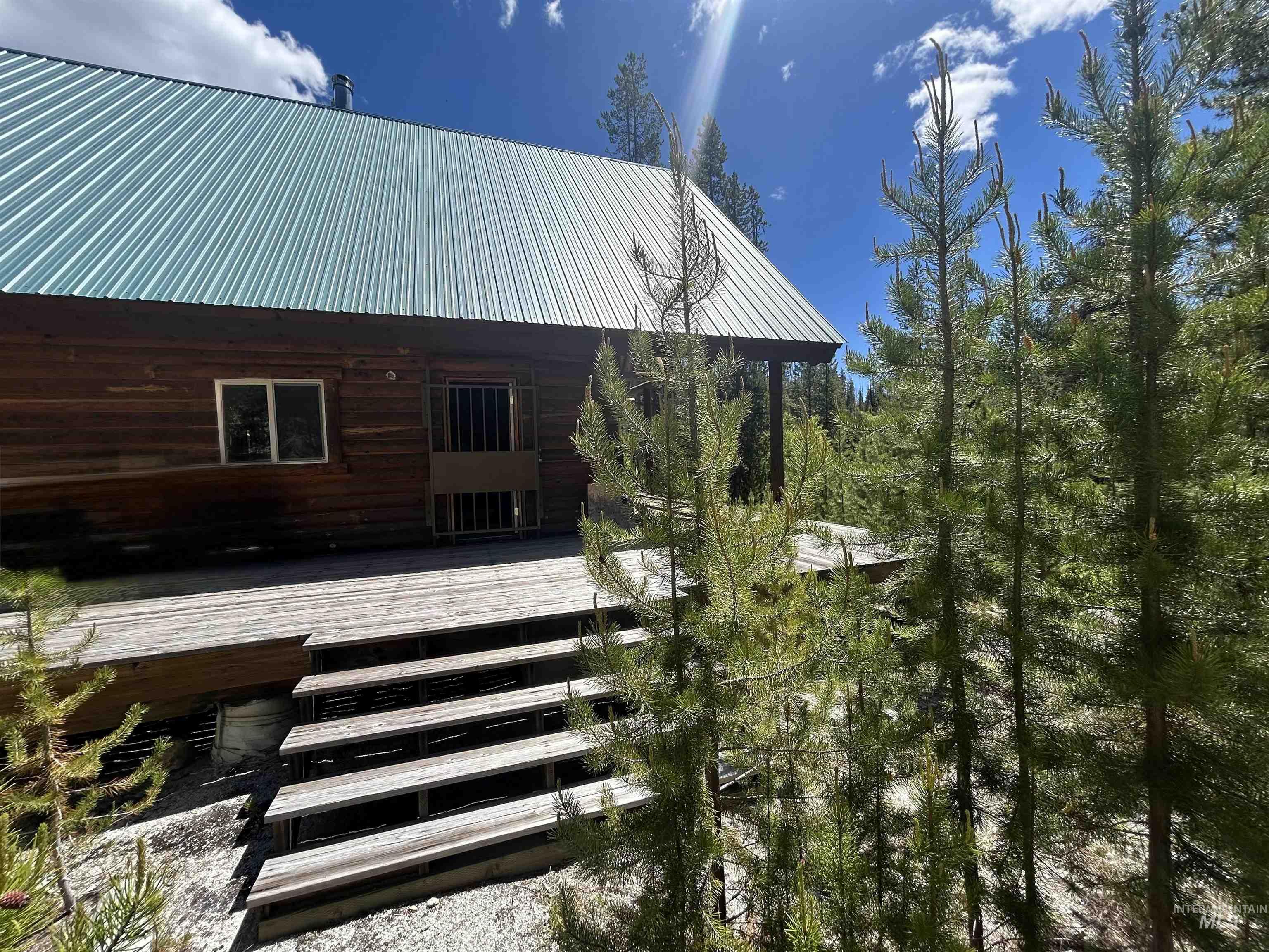153 Virginia Drive, Warren, Idaho 83671, 2 Bedrooms, 2 Bathrooms, Residential For Sale, Price $450,000,MLS 98989979