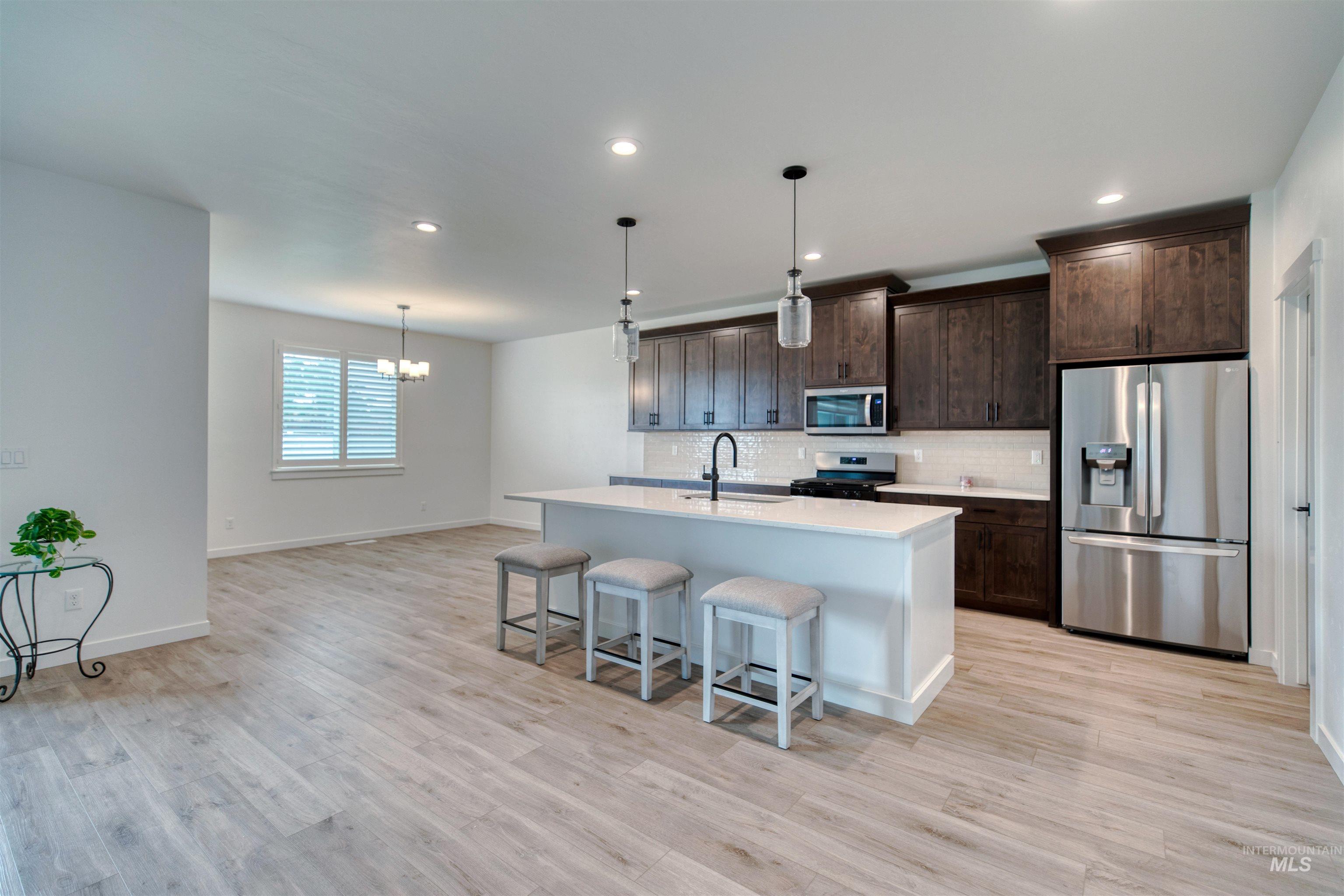 8900 W Snow Wolf Dr, Star, Idaho 83669, 3 Bedrooms, 2 Bathrooms, Residential For Sale, Price $549,900,MLS 98989980