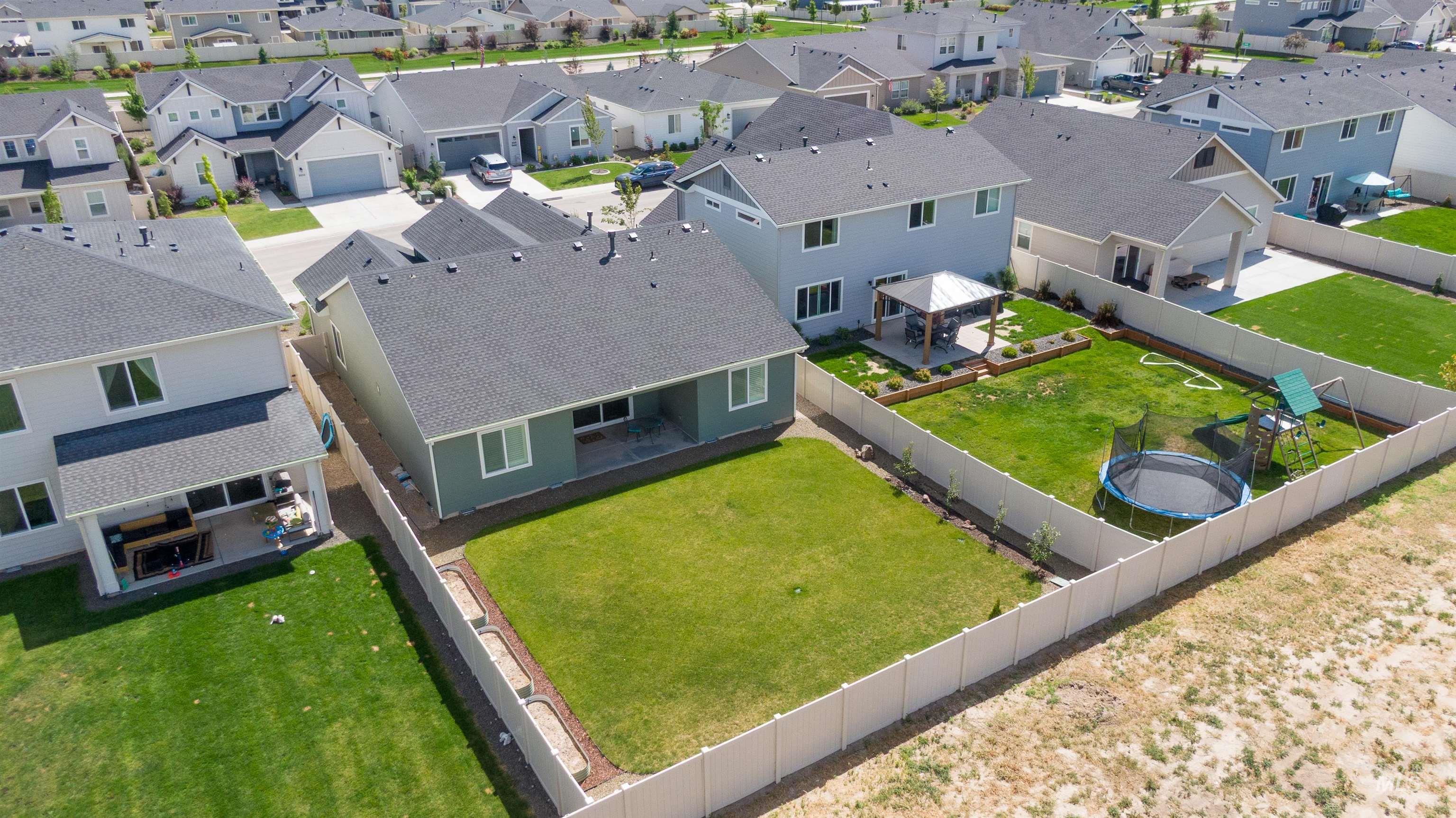 8900 W Snow Wolf Dr, Star, Idaho 83669, 3 Bedrooms, 2 Bathrooms, Residential For Sale, Price $549,900,MLS 98989980