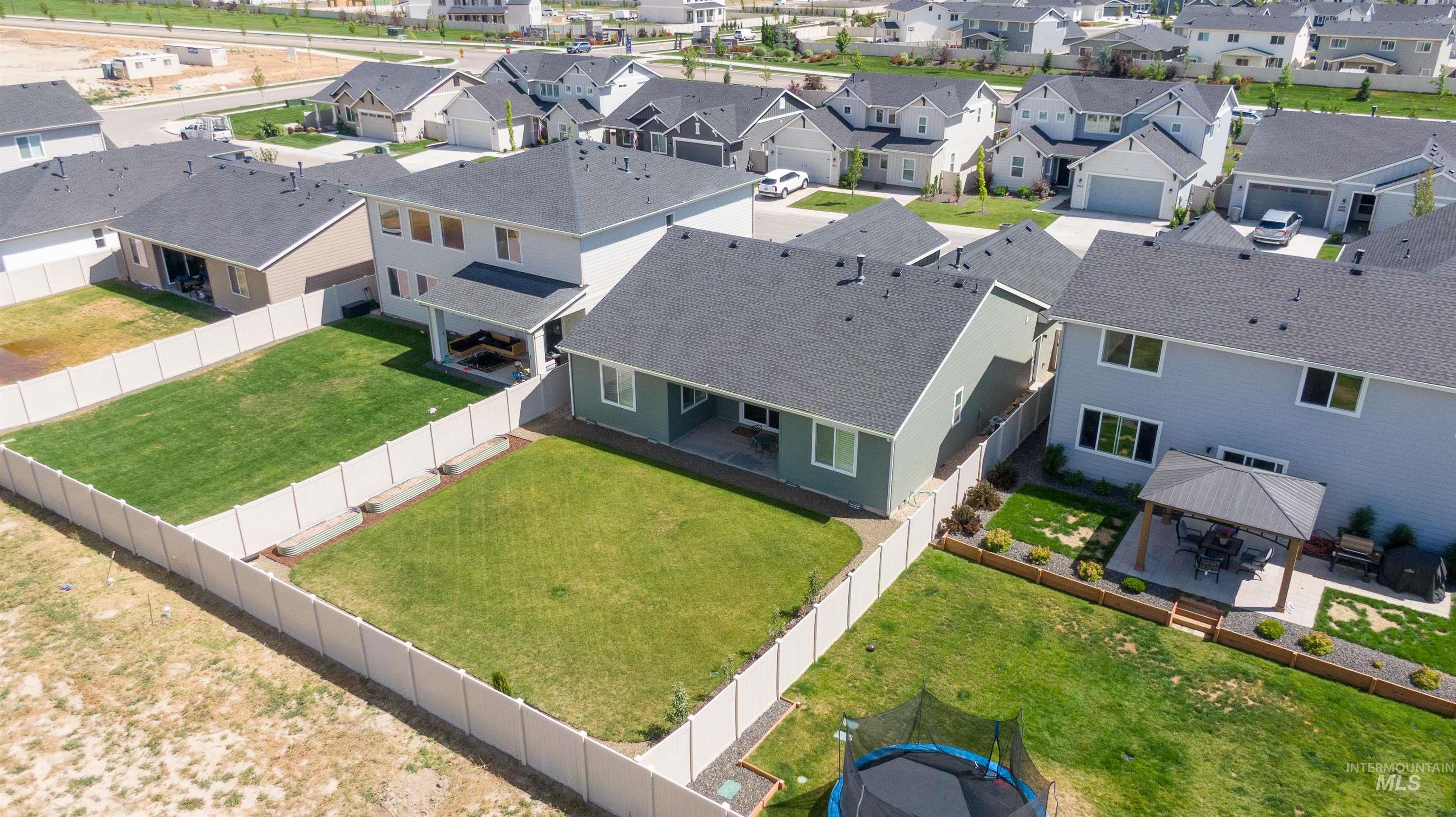 8900 W Snow Wolf Dr, Star, Idaho 83669, 3 Bedrooms, 2 Bathrooms, Residential For Sale, Price $549,900,MLS 98989980