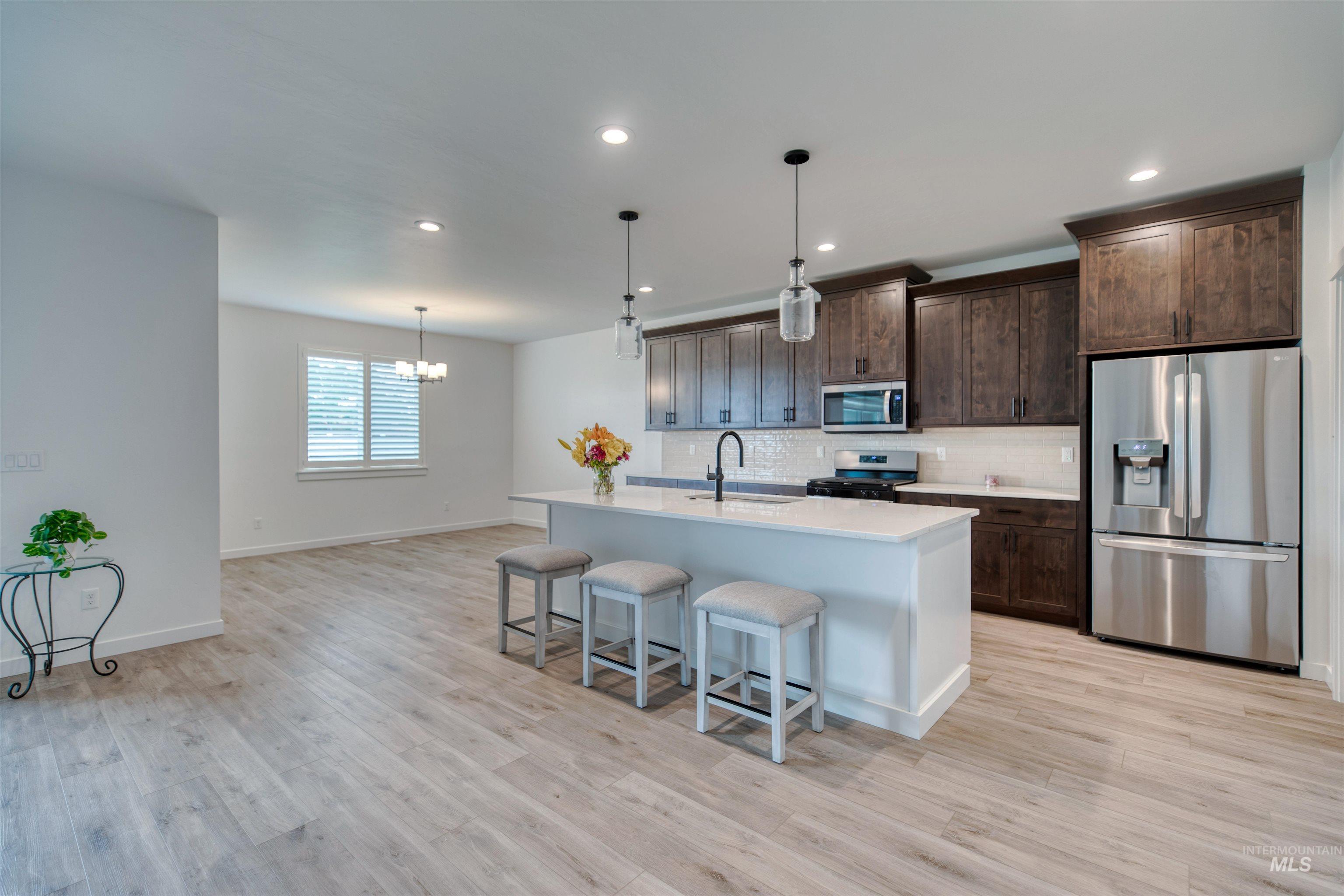 8900 W Snow Wolf Dr, Star, Idaho 83669, 3 Bedrooms, 2 Bathrooms, Residential For Sale, Price $549,900,MLS 98989980