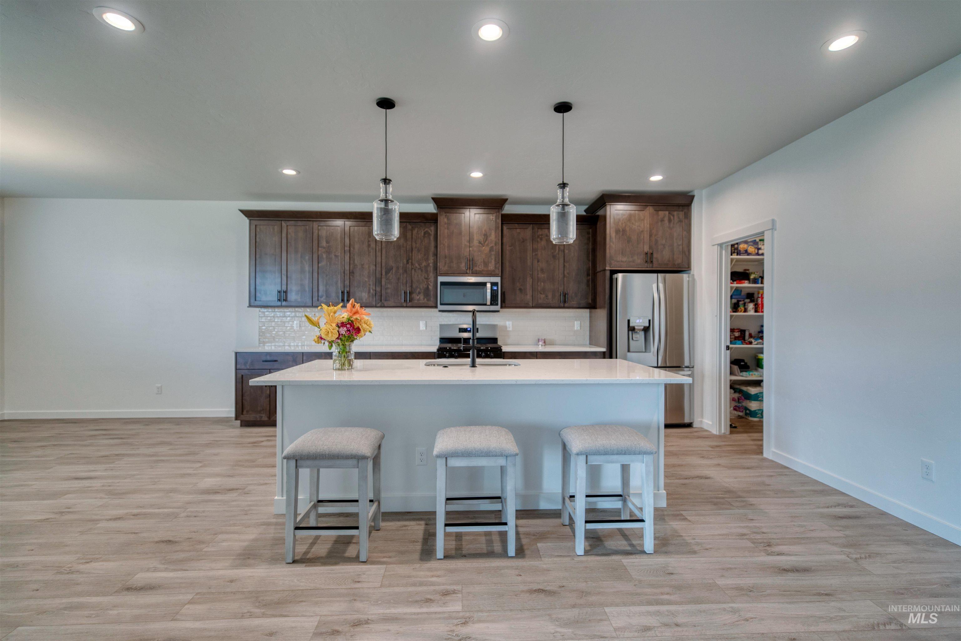 8900 W Snow Wolf Dr, Star, Idaho 83669, 3 Bedrooms, 2 Bathrooms, Residential For Sale, Price $549,900,MLS 98989980