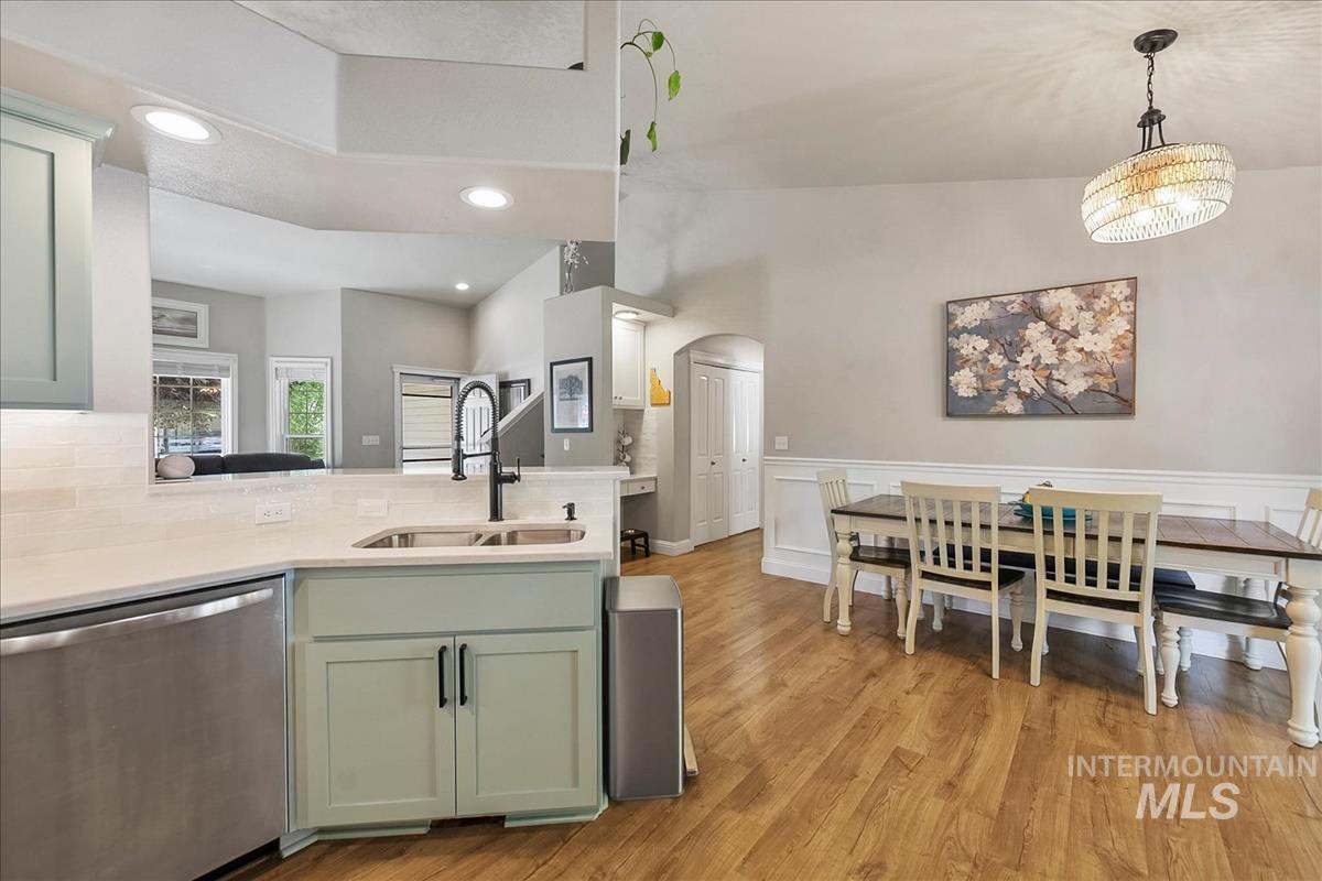 836 W Ashby Dr, Meridian, Idaho 83646, 4 Bedrooms, 2.5 Bathrooms, Residential For Sale, Price $498,000,MLS 98989984