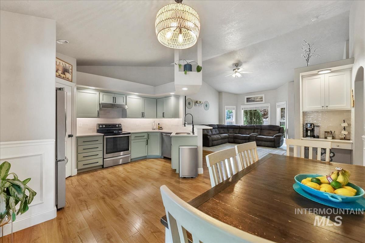 836 W Ashby Dr, Meridian, Idaho 83646, 4 Bedrooms, 2.5 Bathrooms, Residential For Sale, Price $498,000,MLS 98989984