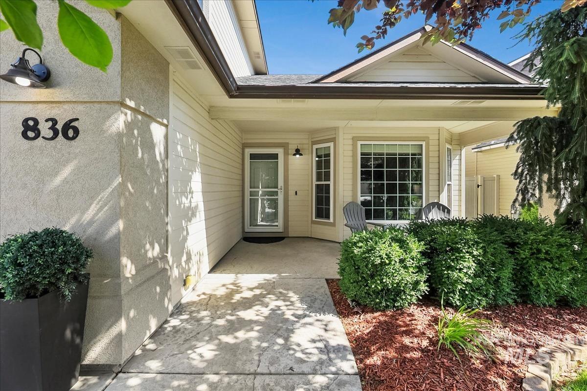 836 W Ashby Dr, Meridian, Idaho 83646, 4 Bedrooms, 2.5 Bathrooms, Residential For Sale, Price $498,000,MLS 98989984