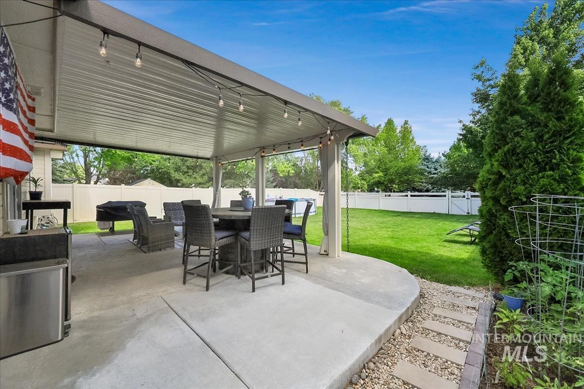 836 W Ashby Dr, Meridian, Idaho 83646, 4 Bedrooms, 2.5 Bathrooms, Residential For Sale, Price $498,000,MLS 98989984