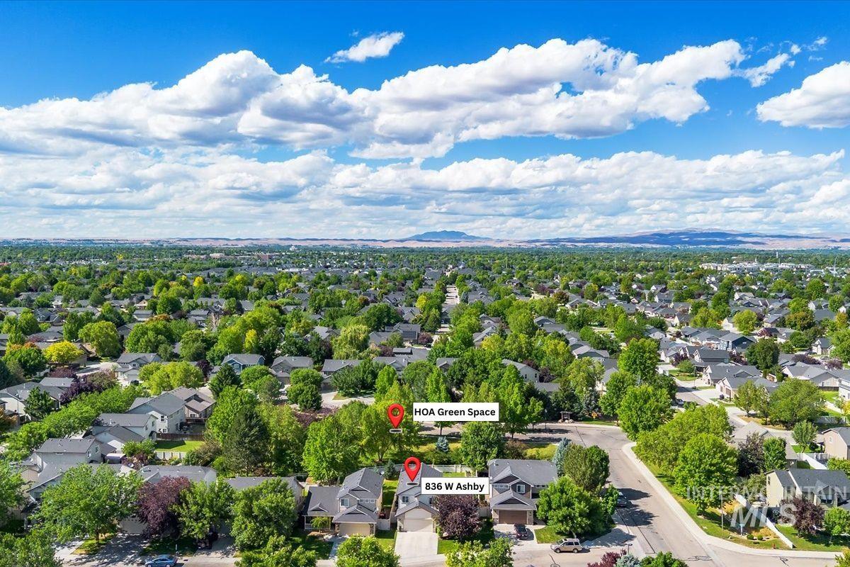 836 W Ashby Dr, Meridian, Idaho 83646, 4 Bedrooms, 2.5 Bathrooms, Residential For Sale, Price $498,000,MLS 98989984